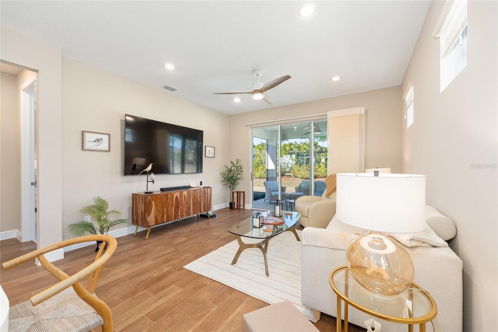 Living - 8919 SW 58TH STREET RD, OCALA