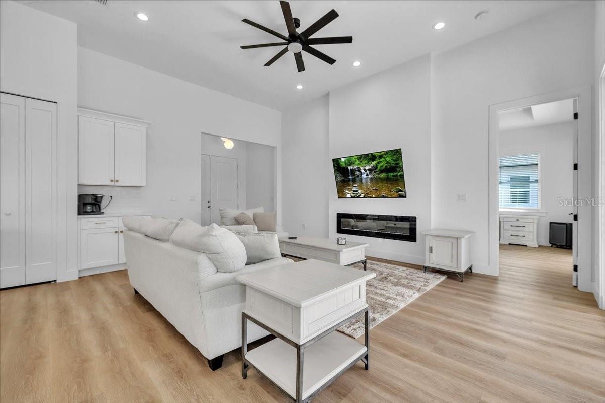 Single Family Residence at 3083 JEANNIN DR, NORTH PORT, photo 5 of 39