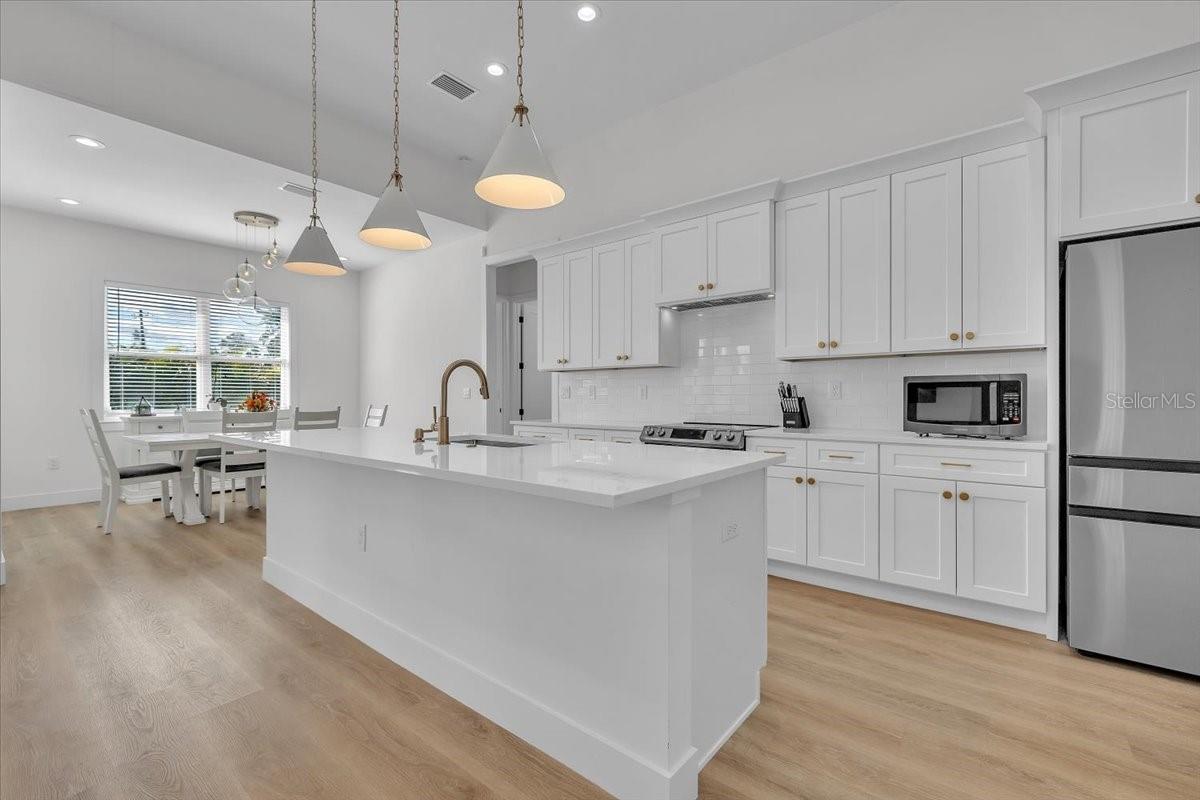 Single Family Residence at 3083 JEANNIN DR, NORTH PORT, photo 11 of 39