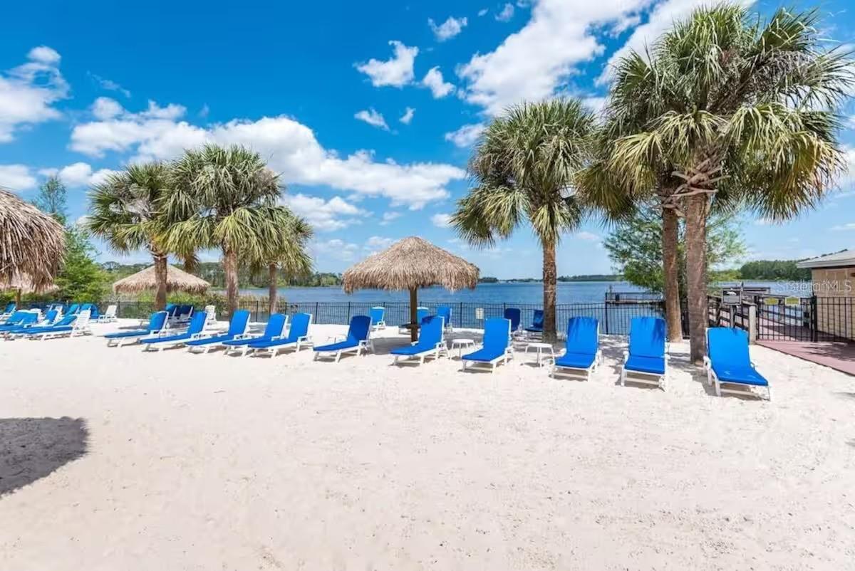 Enjoy the Sun - 602 NEW PROVIDENCE PROMENADE #17602, DAVENPORT