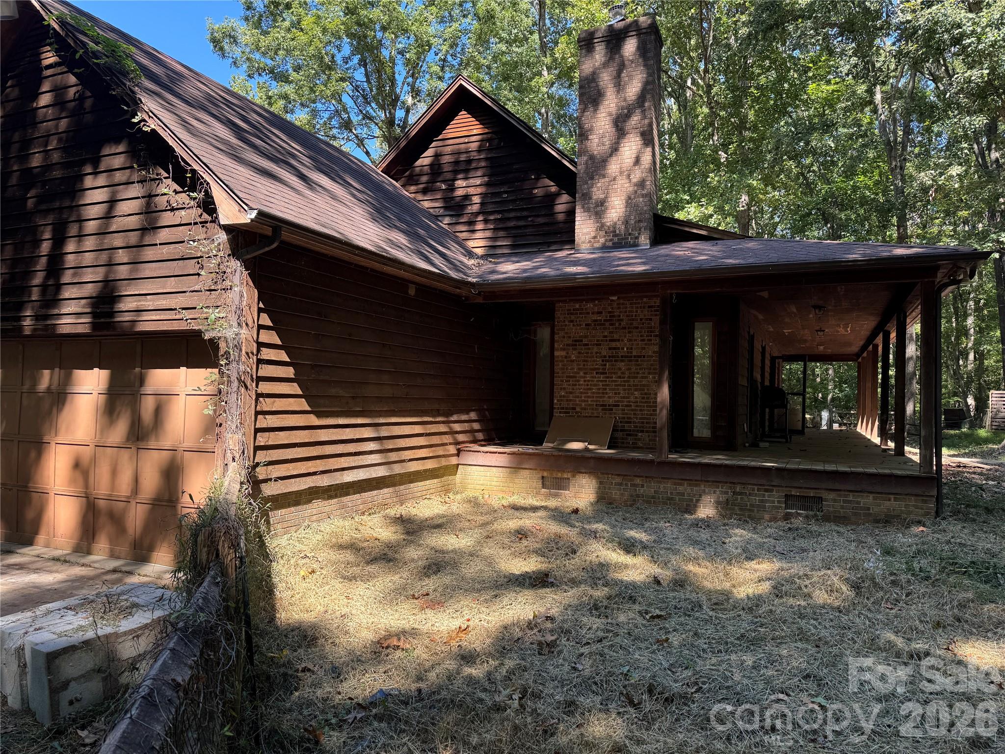 1402 Bloomsberry Lane
