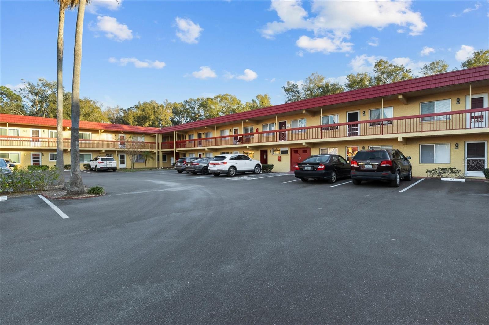 Building - 400 EL CAMINO DR #210, WINTER HAVEN