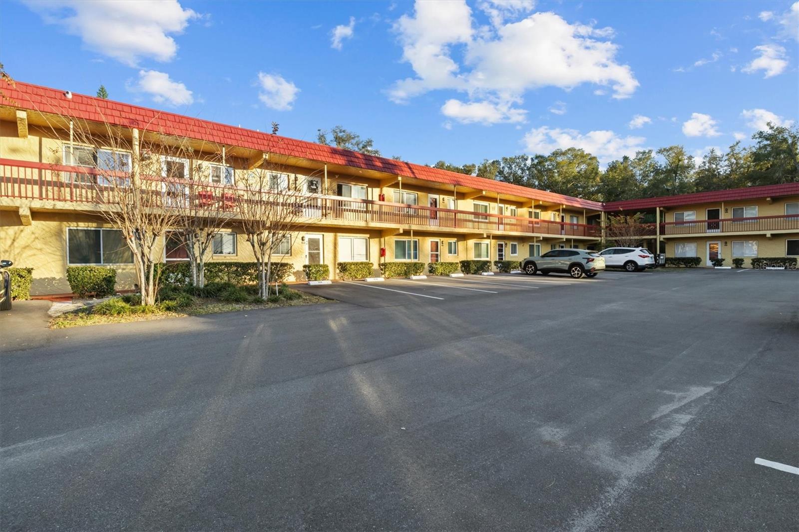 Building Exterior - 400 EL CAMINO DR #210, WINTER HAVEN