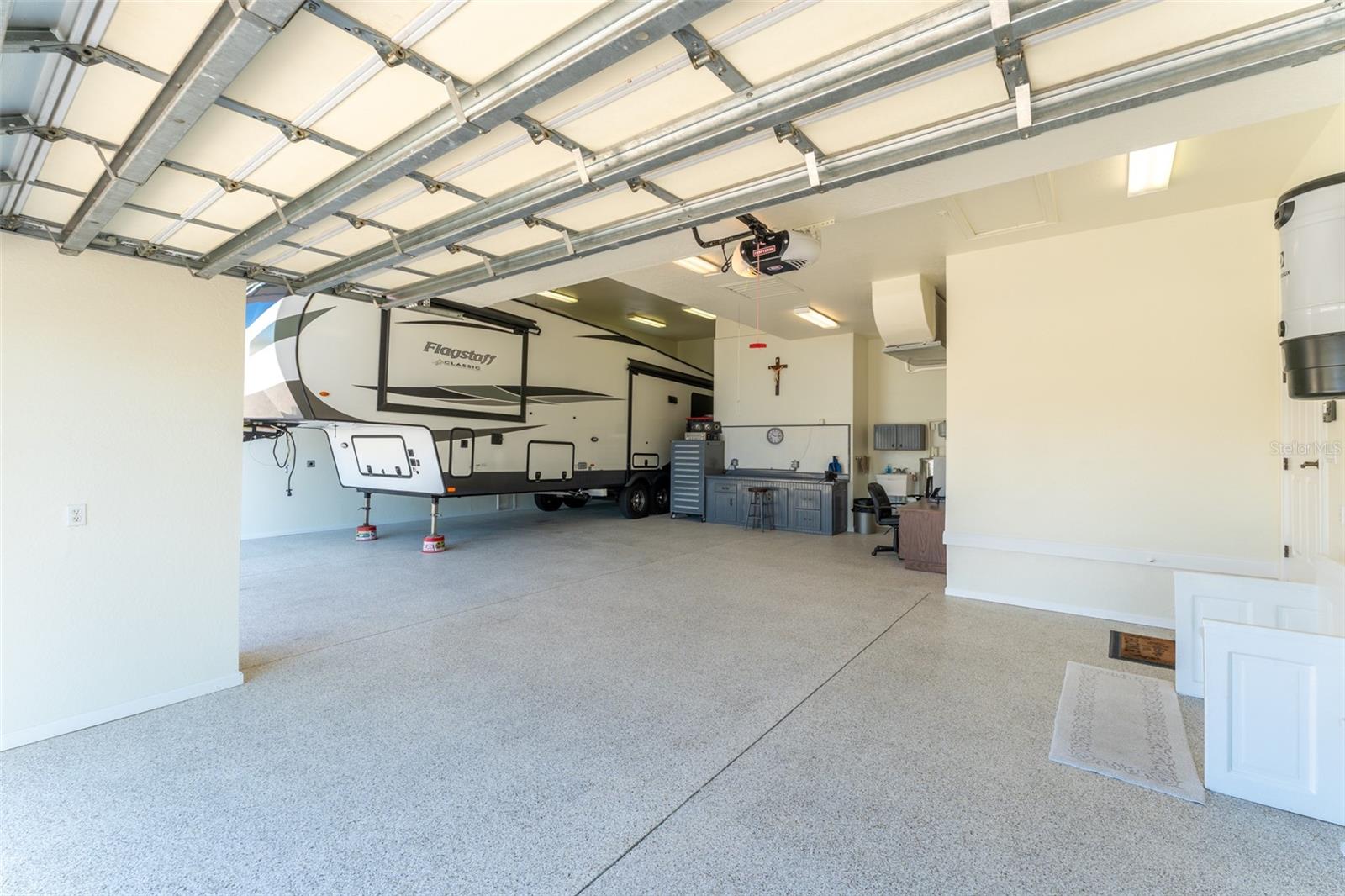 Single Family Residence at 10544 POUGHKEEPSIE CIR, PORT CHARLOTTE, photo 87 of 99
