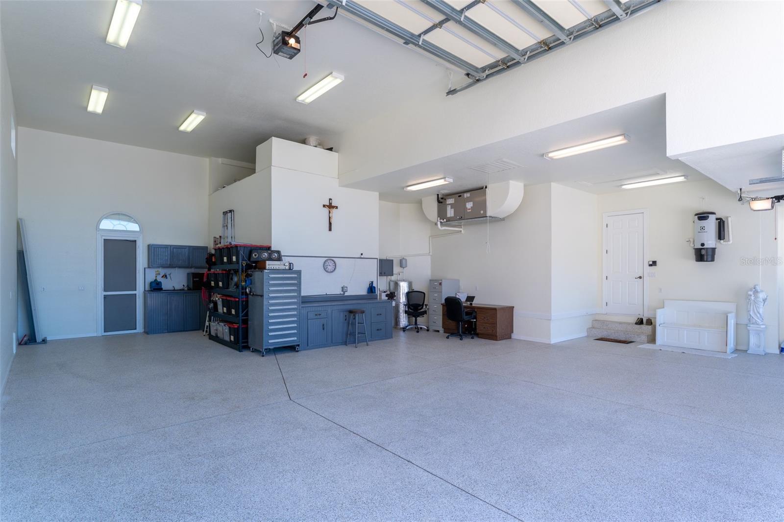 Single Family Residence at 10544 POUGHKEEPSIE CIR, PORT CHARLOTTE, photo 91 of 99