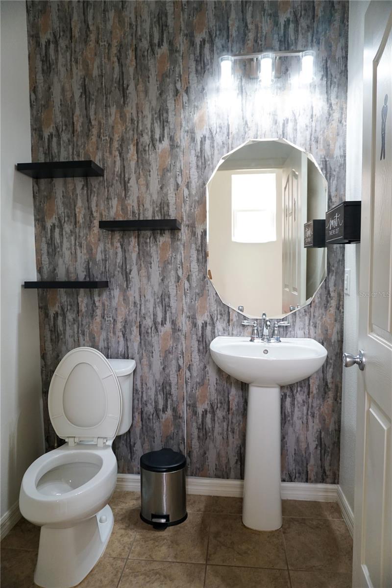Half bathroom (downstairs) - 2936 BOATING BLVD, KISSIMMEE