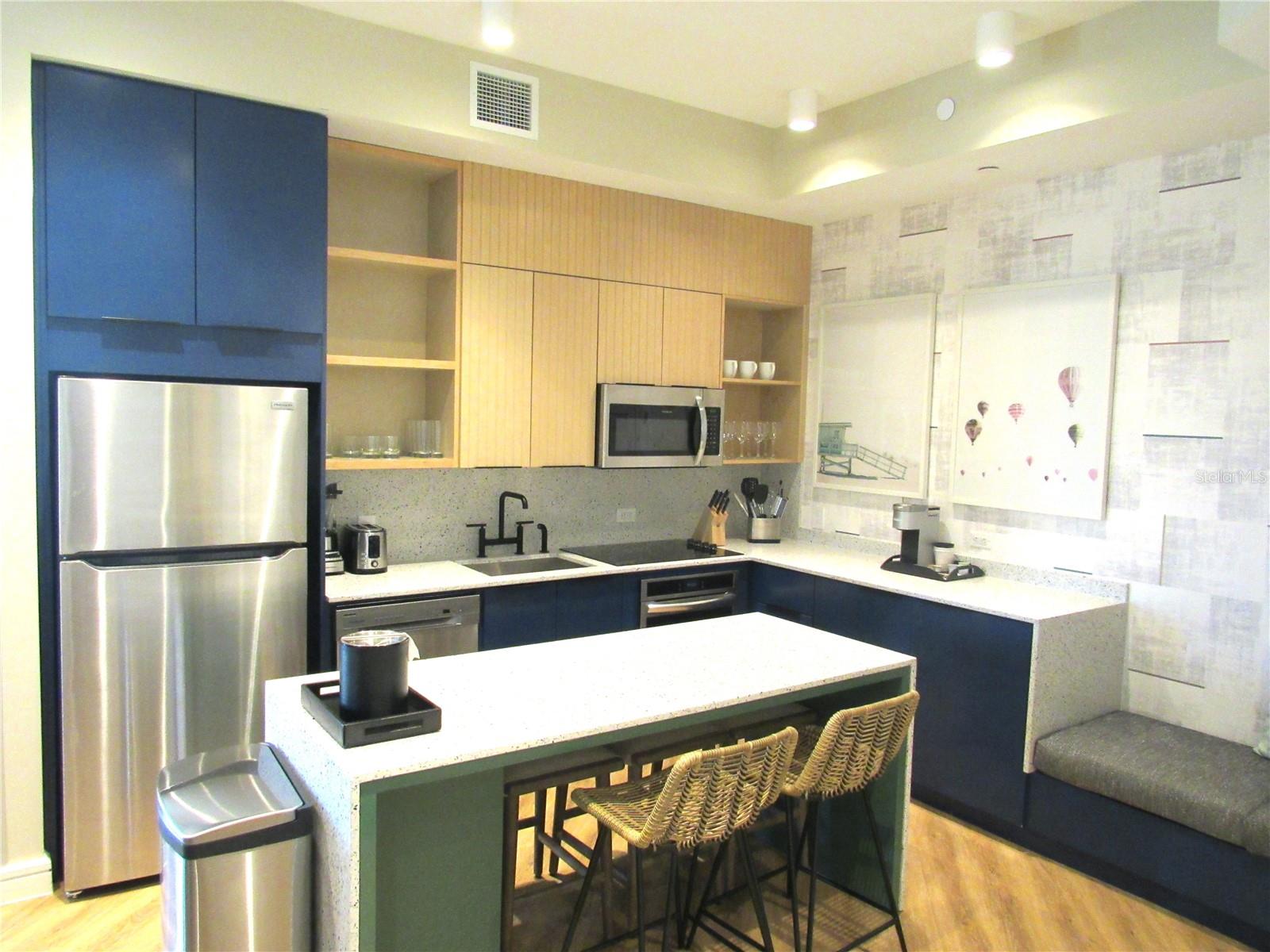 Condo - Hotel at 3151 SUNSET WALK DR #1104, KISSIMMEE, photo 4 of 28