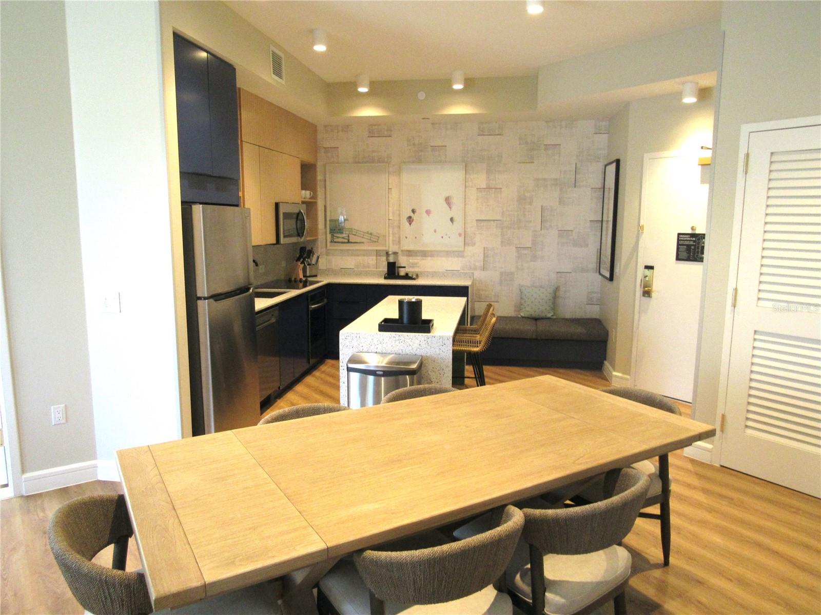 Condo - Hotel at 3151 SUNSET WALK DR #1104, KISSIMMEE, photo 6 of 28