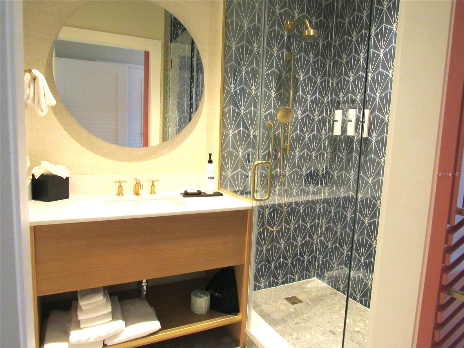 Condo - Hotel at 3151 SUNSET WALK DR #1104, KISSIMMEE, photo 15 of 28