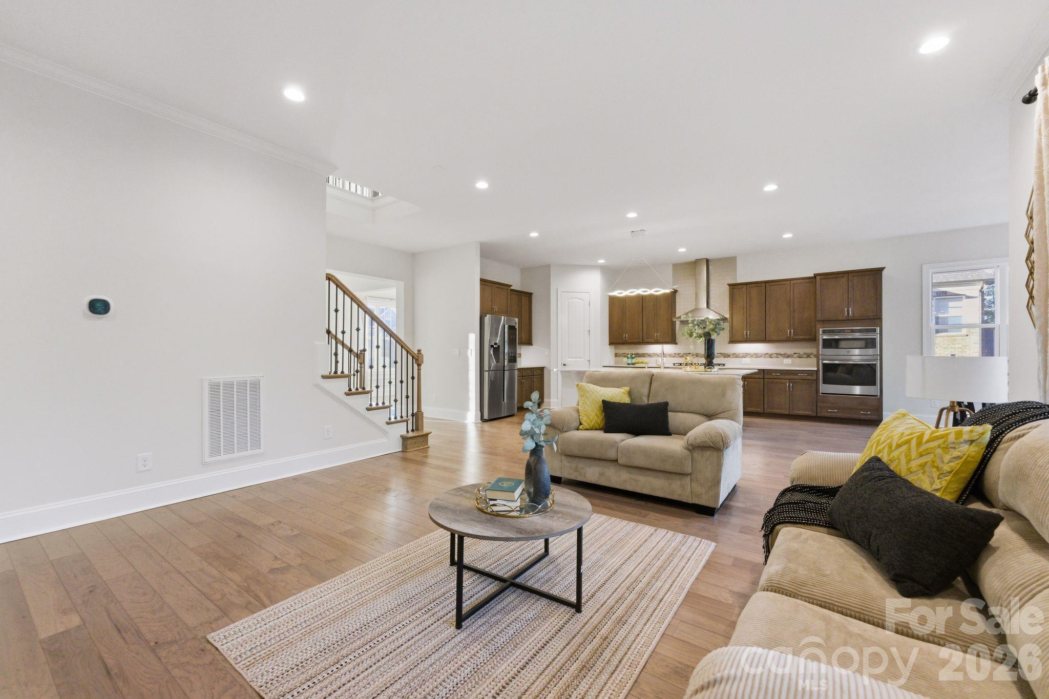 Single Family Residence at 374 Hampton Trail Drive, Fort Mill, photo 15 of 39
