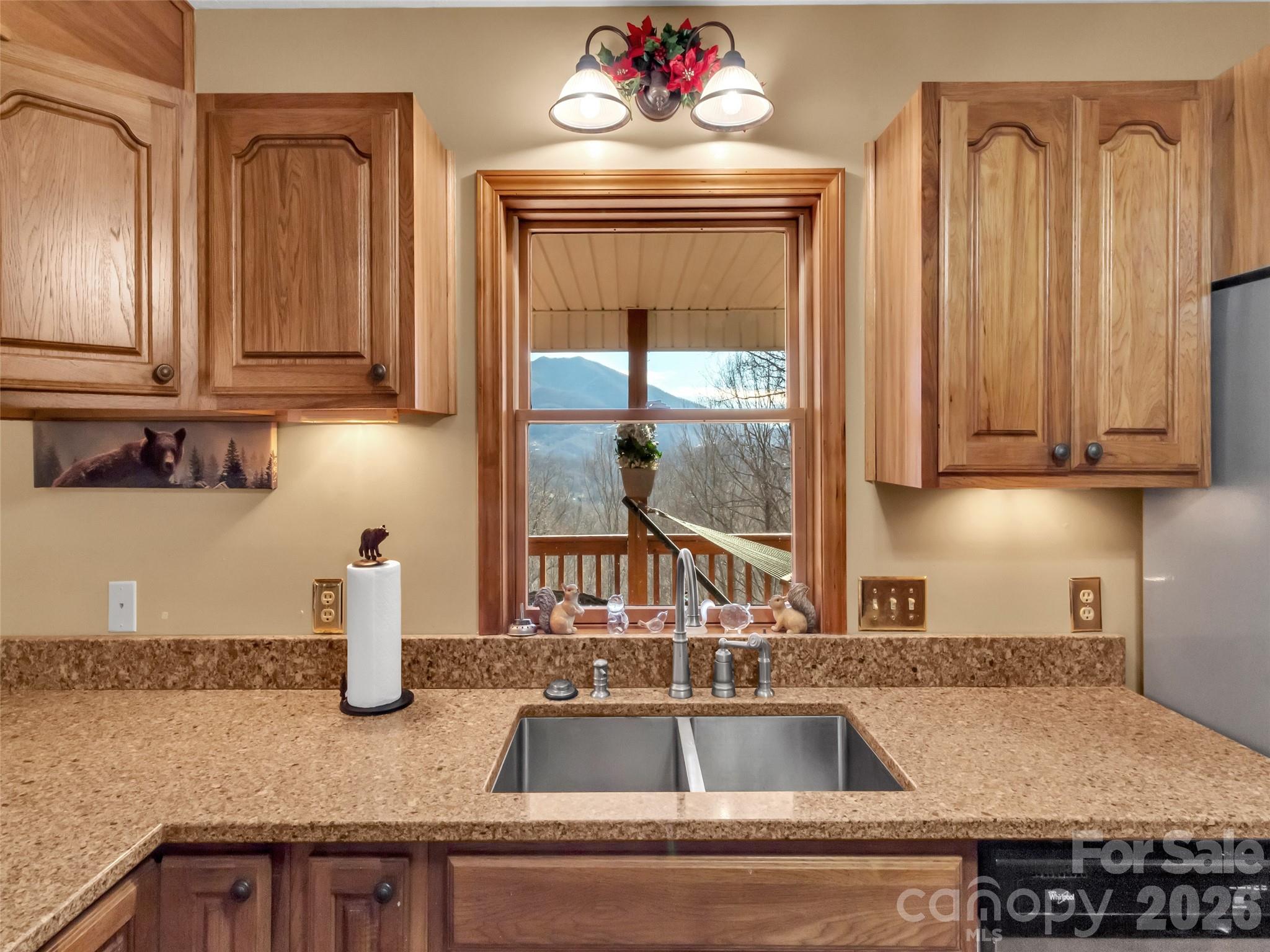 Single Family Residence at 371 Falcon Ridge Drive, Waynesville, photo 13 of 48