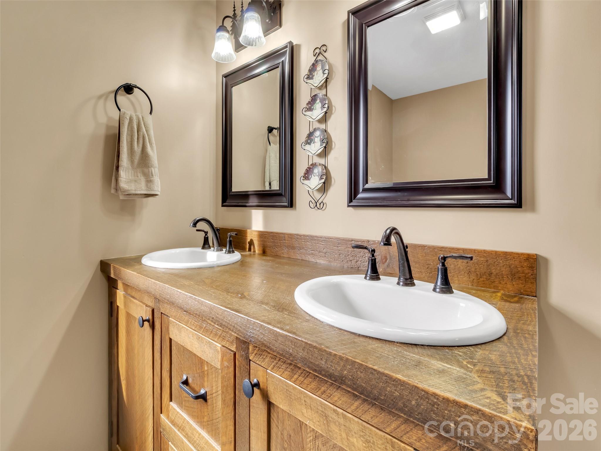 Single Family Residence at 371 Falcon Ridge Drive, Waynesville, photo 23 of 48