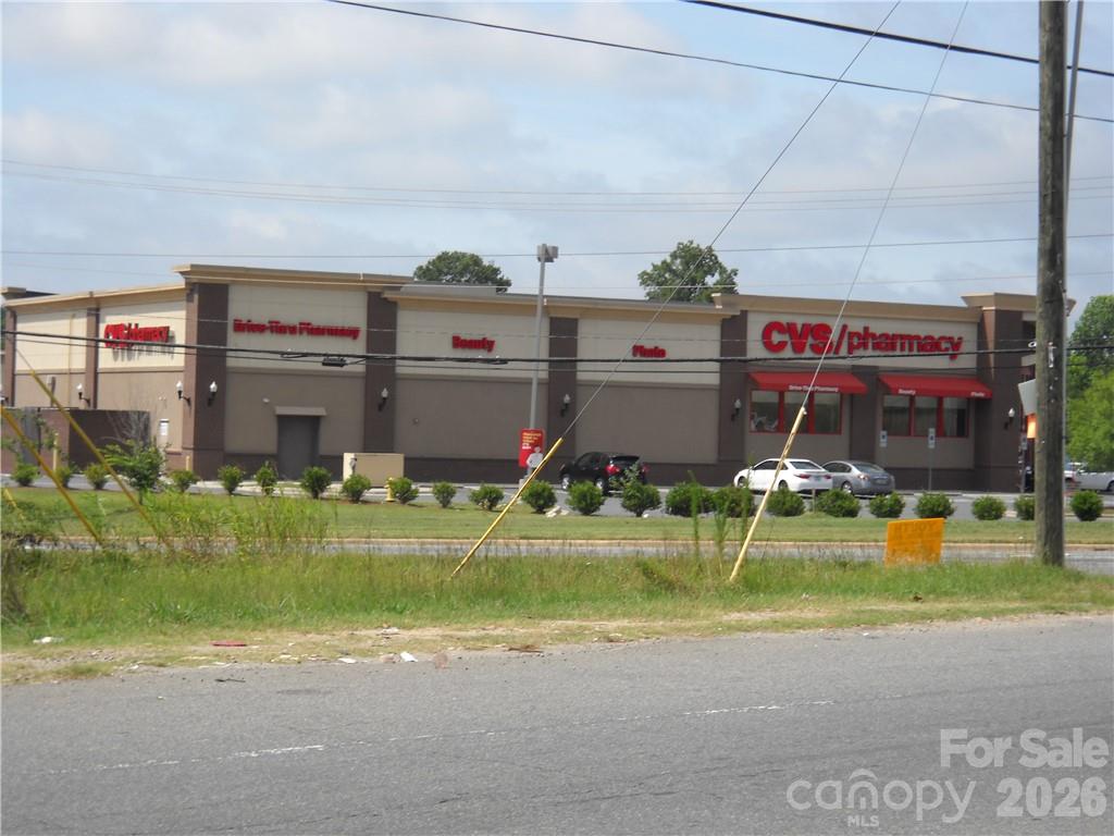 None at 9003 Beatties Ford Road, Huntersville, photo 3 of 11