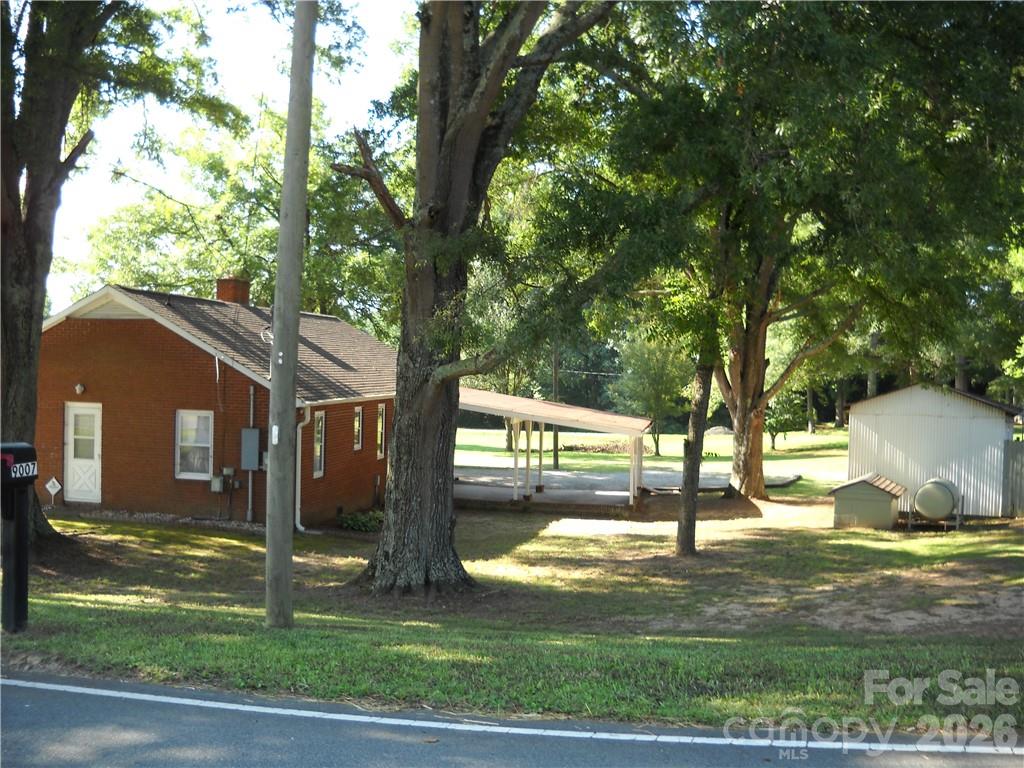 None at 9007 Beatties Ford Road, Huntersville, photo 2 of 13