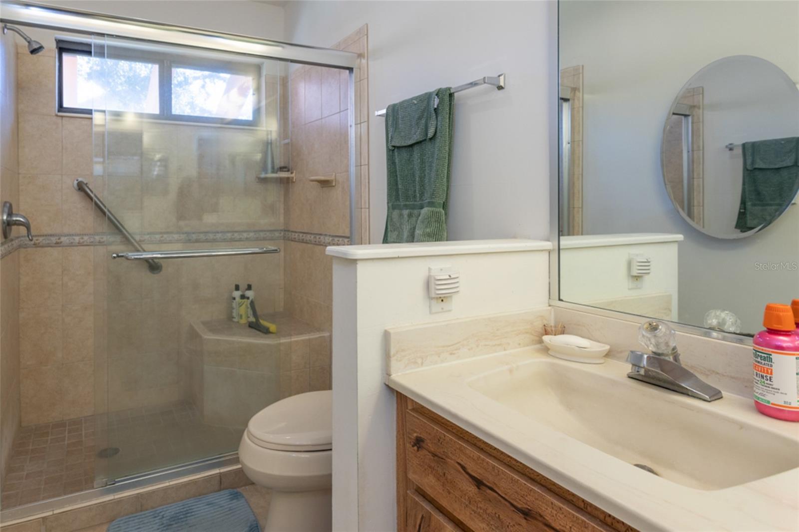 Upstairs Bath Room with Tub and Shower - 39 VILLAGE CIR #5-501, PALM COAST