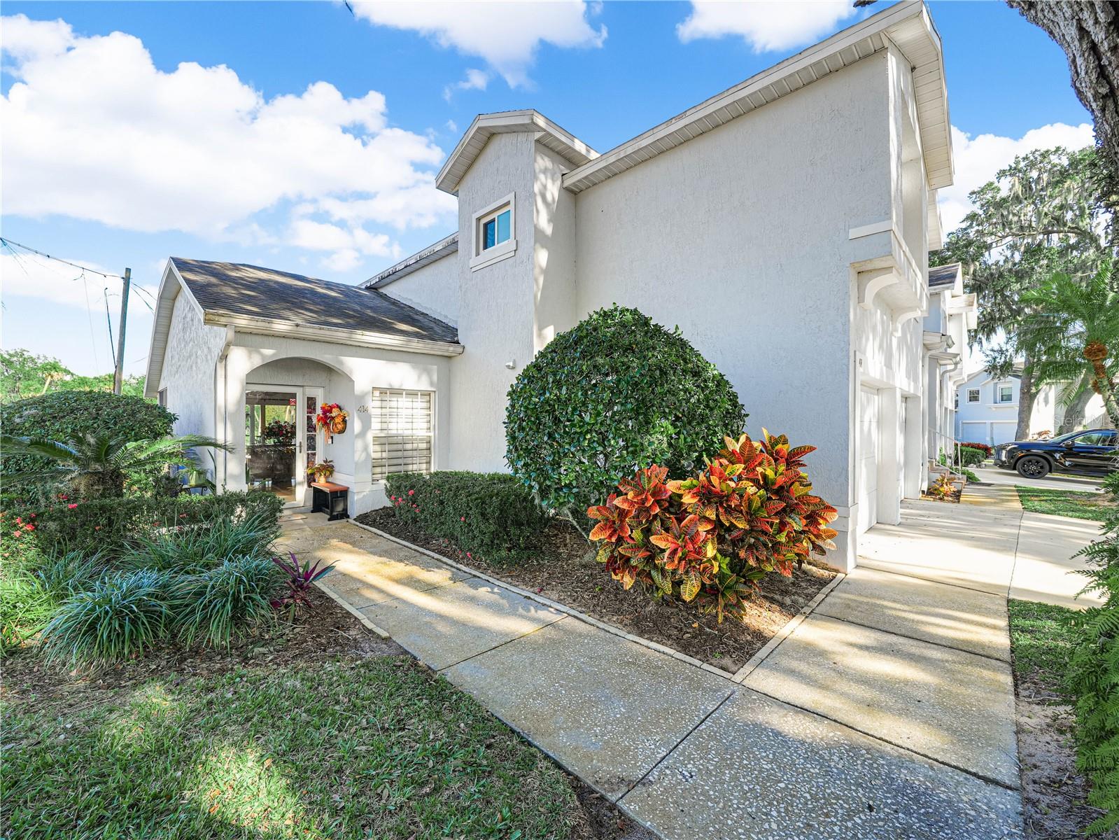 414 EAGLE RIDGE DR #414
