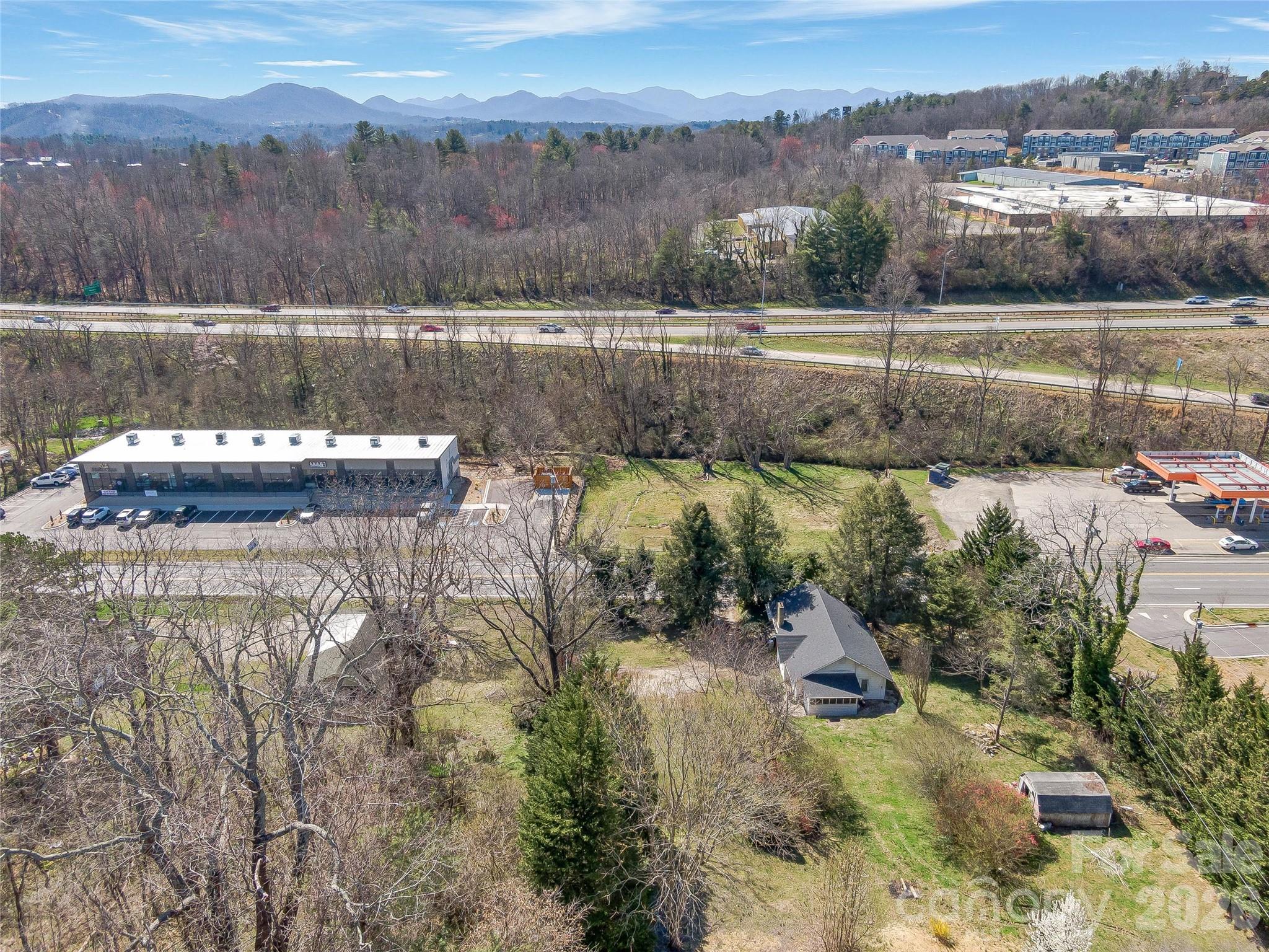 Retail at 103 Weaverville Road, Asheville, photo 4 of 42