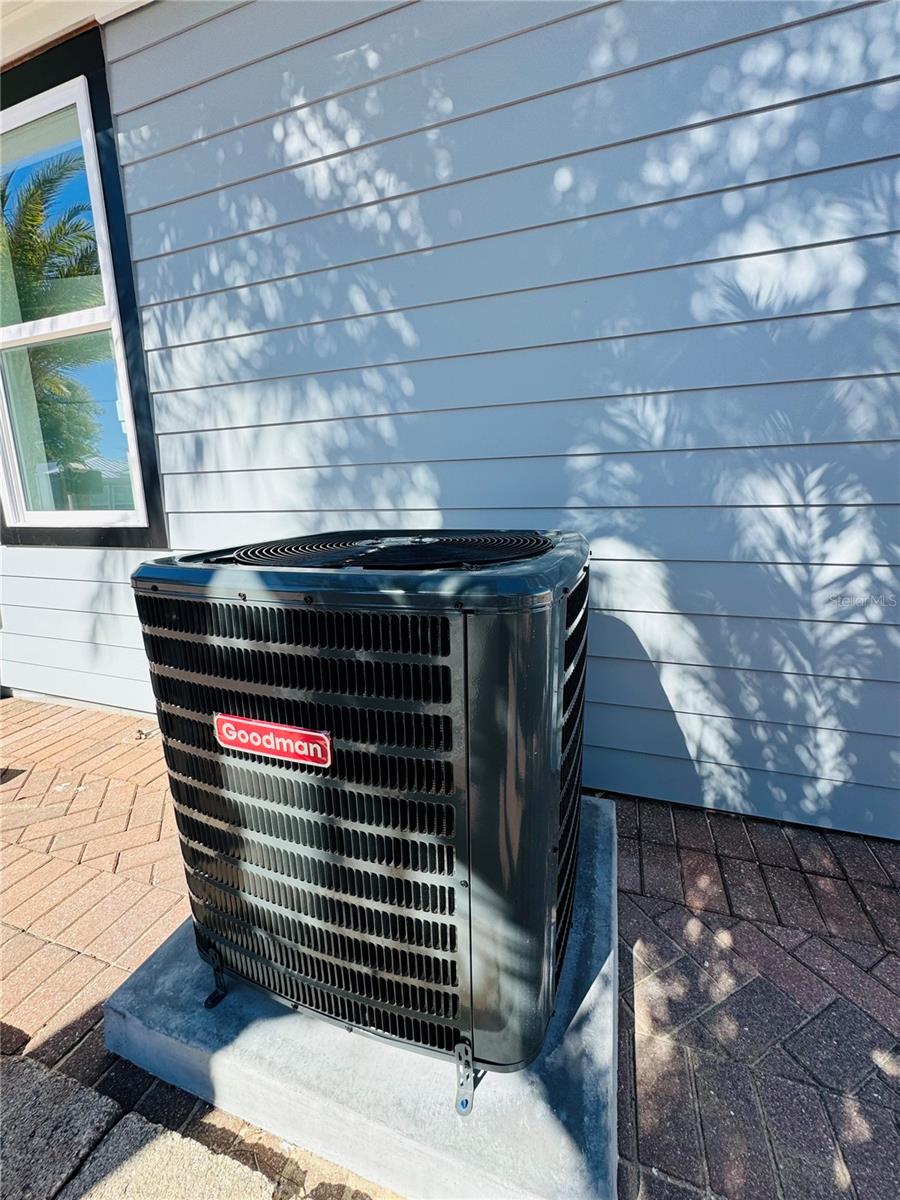 AC Unit - 2253 ST GEORGE DR, DAVENPORT