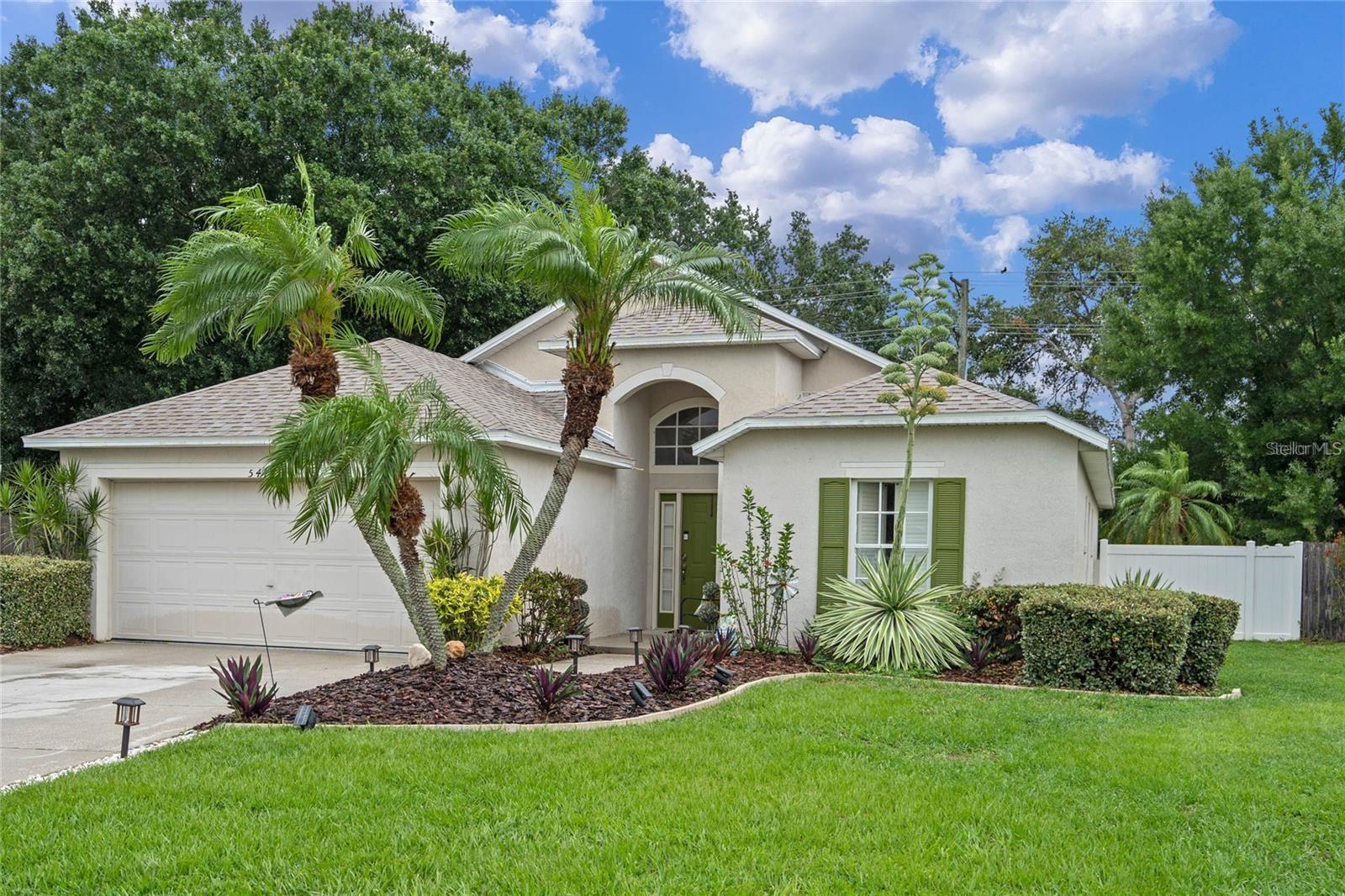 Single Family Residence at 541 HEATHER GLEN DR, WINTER HAVEN, photo 2 of 22