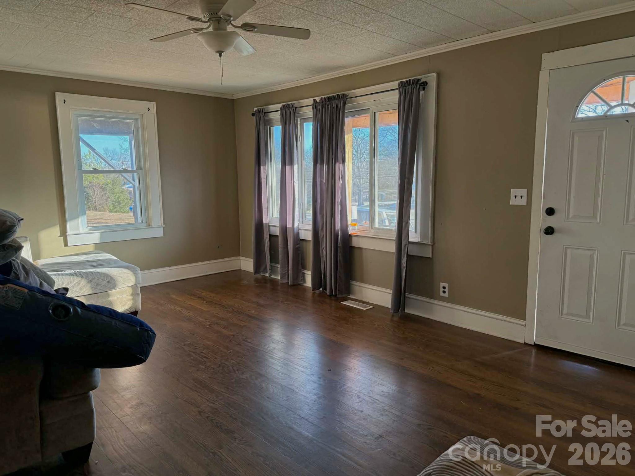 Living Room - 1677 US 221A Highway, Forest City