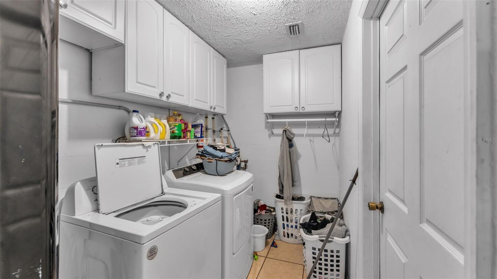 Single Family Residence at 1733 SANDALWOOD CIR SW, WINTER HAVEN, photo 12 of 23