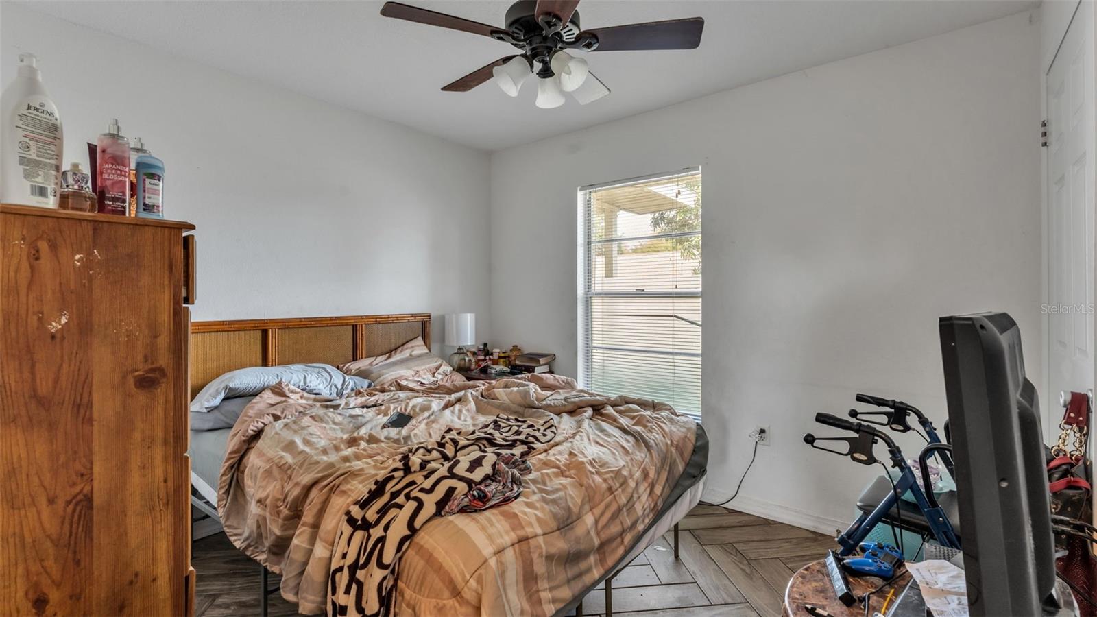 Single Family Residence at 1733 SANDALWOOD CIR SW, WINTER HAVEN, photo 17 of 23