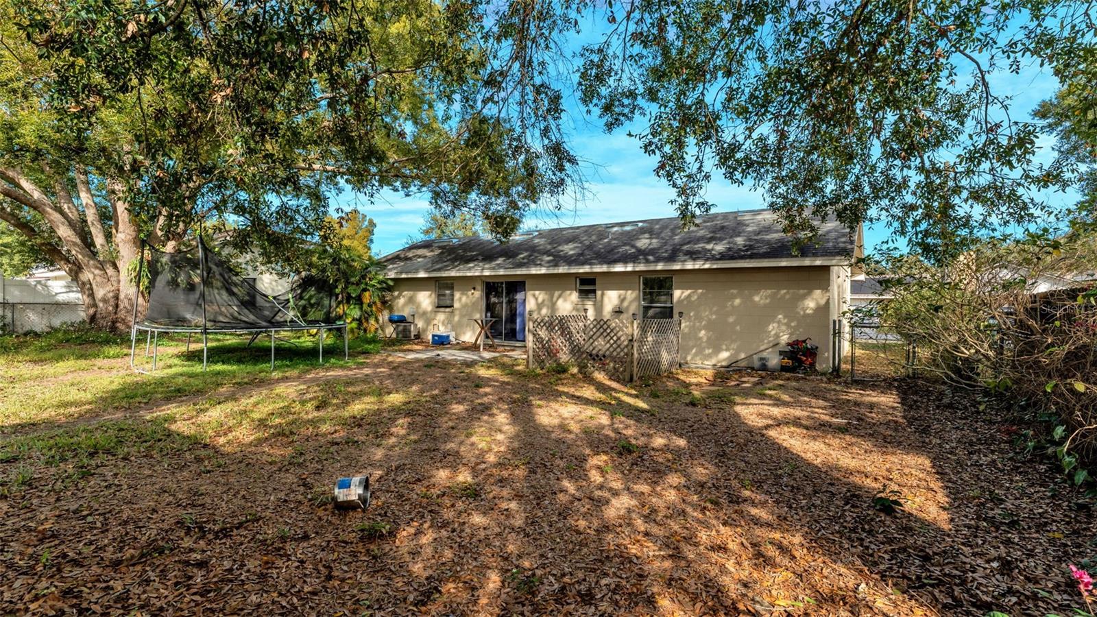 Single Family Residence at 1733 SANDALWOOD CIR SW, WINTER HAVEN, photo 21 of 23
