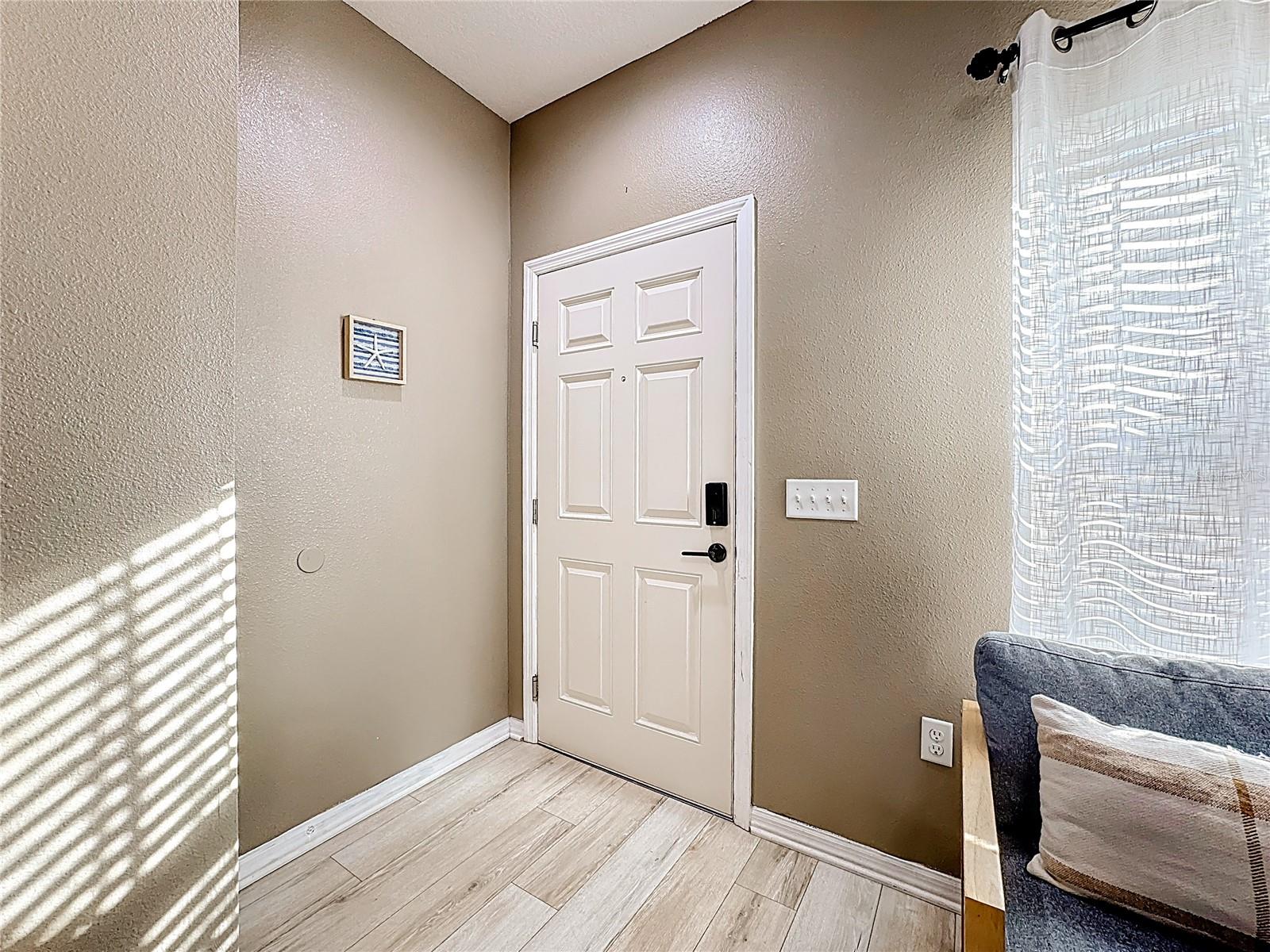 Townhouse at 8986 SHINE DR, KISSIMMEE, photo 5 of 63