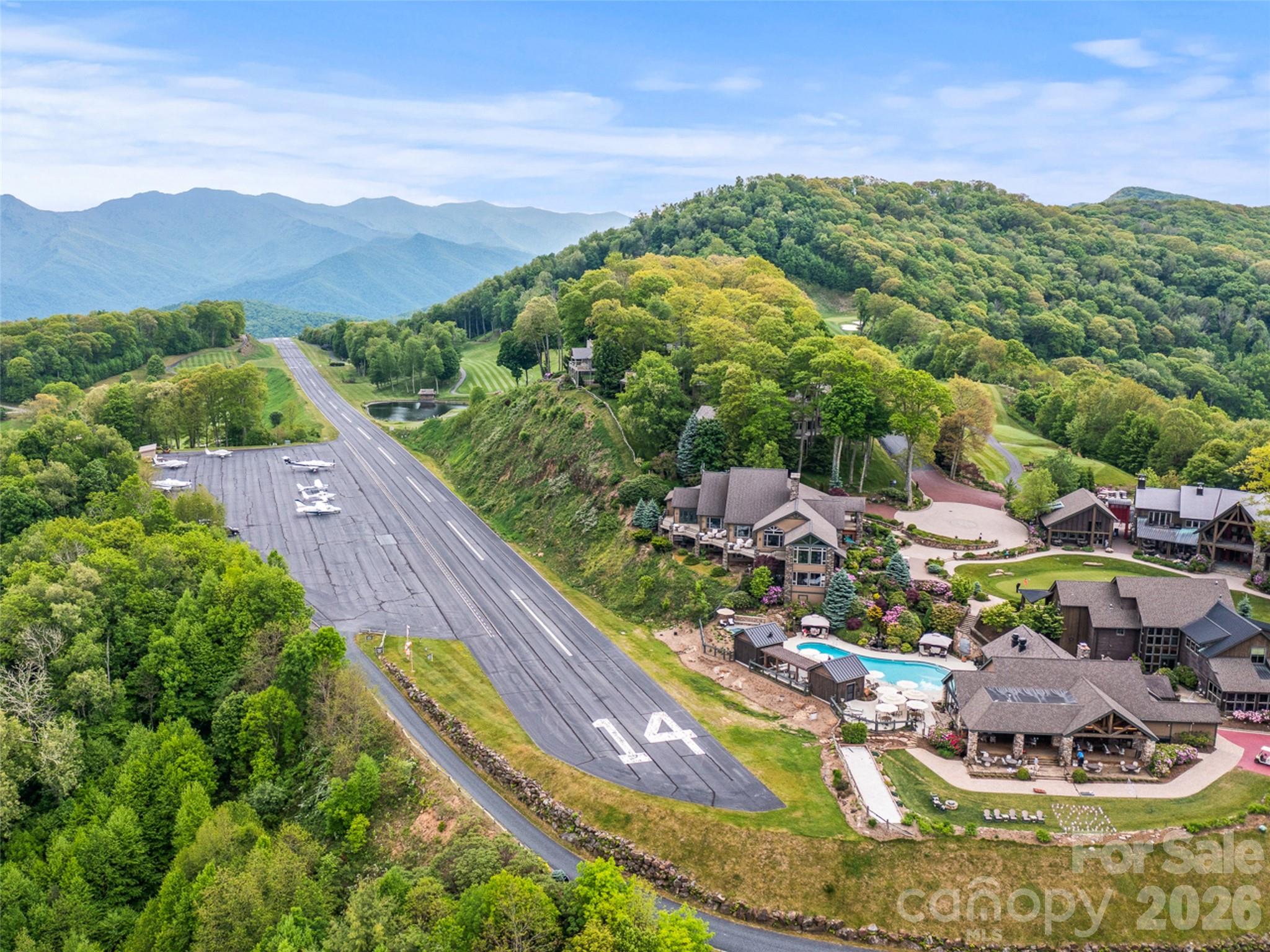 Airstrip - Lot 4 Heritage Ridge Loop, Burnsville