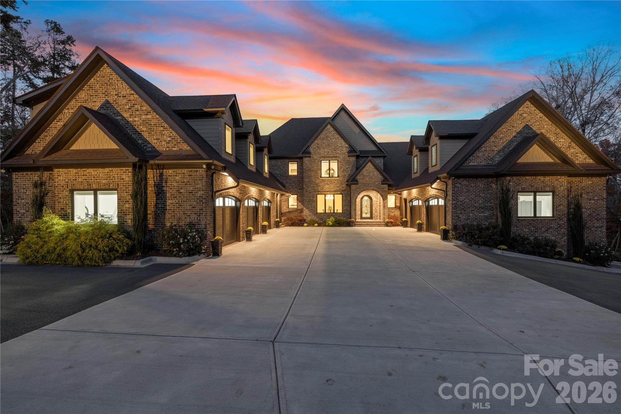 Custom Waterfront Estate on High Rock Lake - 875 Starboard Reach None, Lexington