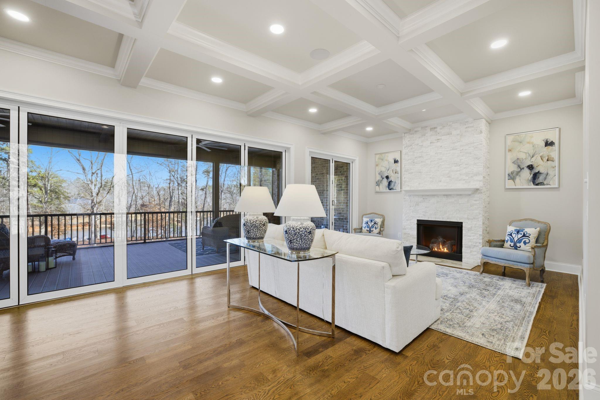 Lakeview Sitting Room - 875 Starboard Reach None, Lexington