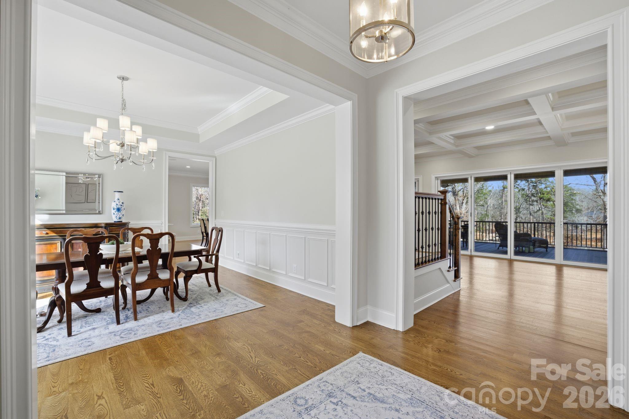 Grand Foyer - 875 Starboard Reach None, Lexington