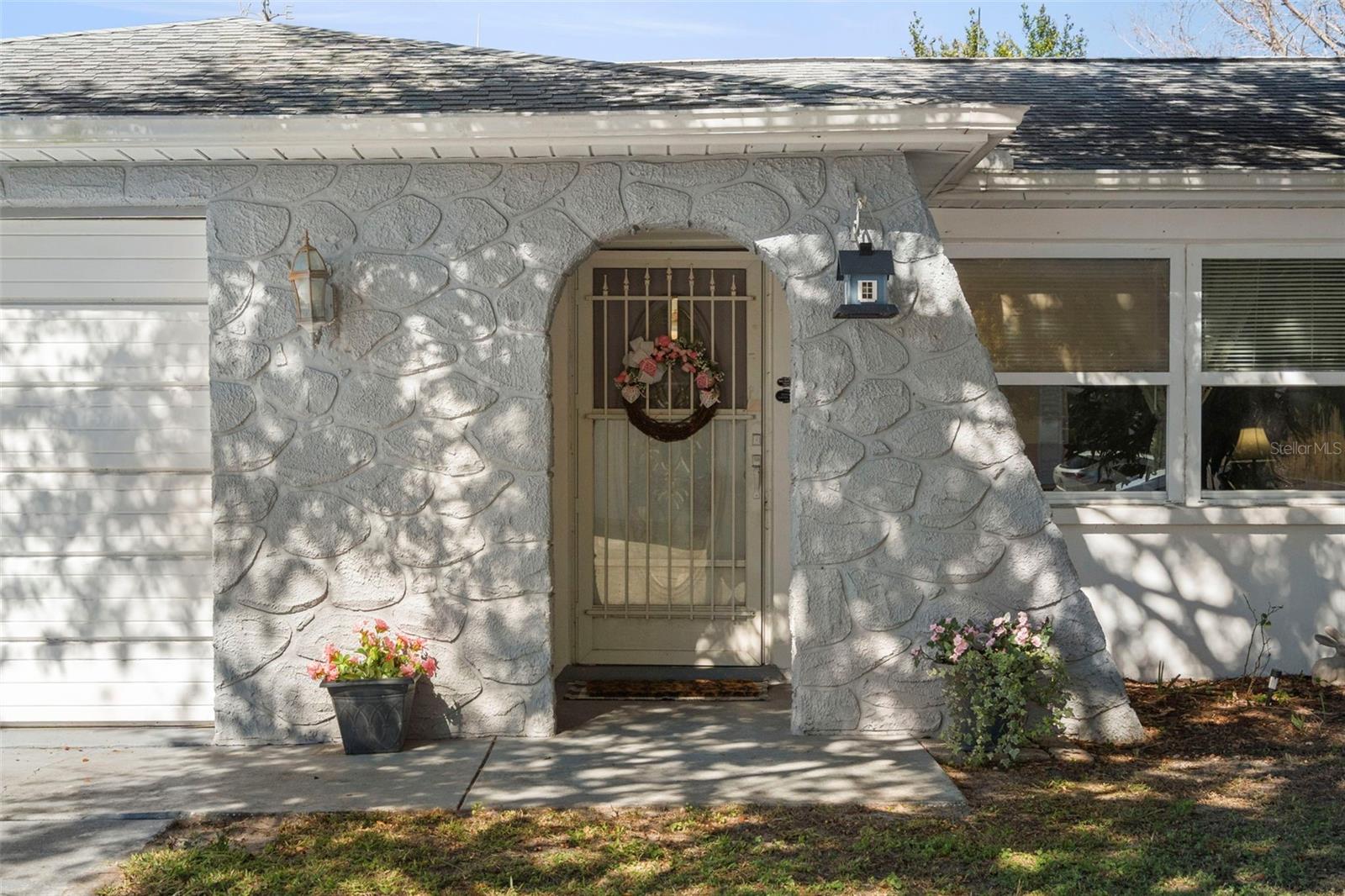 Single Family Residence at 6333 ABERDEEN AVE, NEW PORT RICHEY, photo 2 of 37