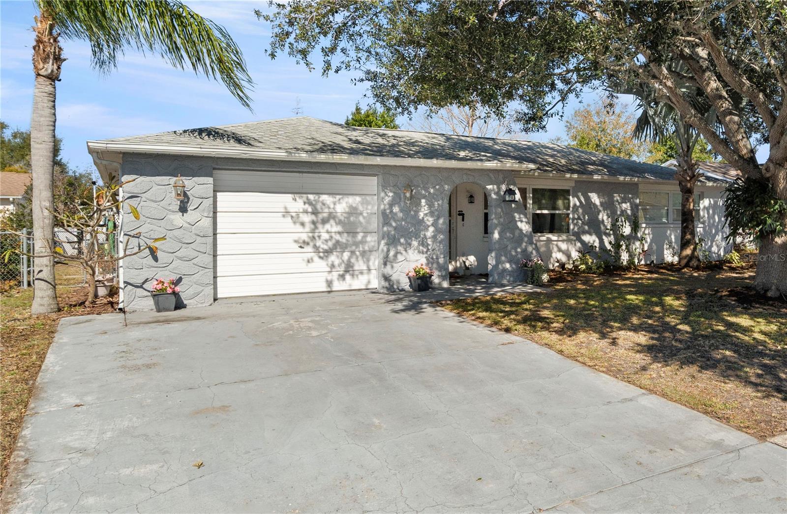Single Family Residence at 6333 ABERDEEN AVE, NEW PORT RICHEY, photo 3 of 37