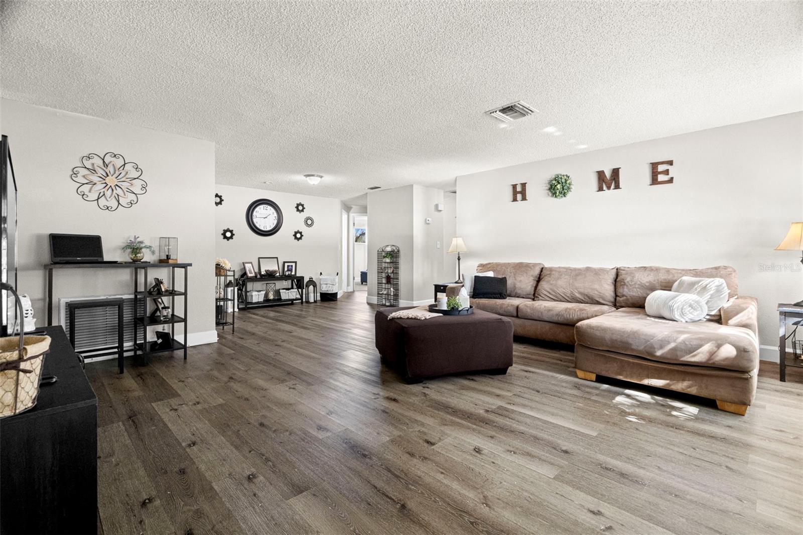 Single Family Residence at 6333 ABERDEEN AVE, NEW PORT RICHEY, photo 10 of 37