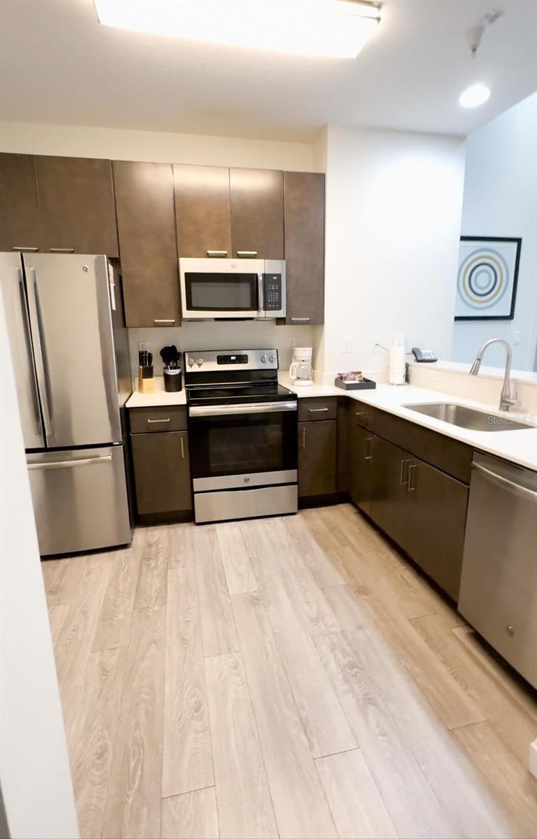 Condo - Hotel at 14501 GROVE RESORT AVE #3128, WINTER GARDEN, photo 2 of 46