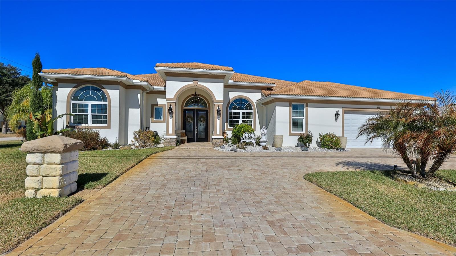 1 ROCKWELL LN