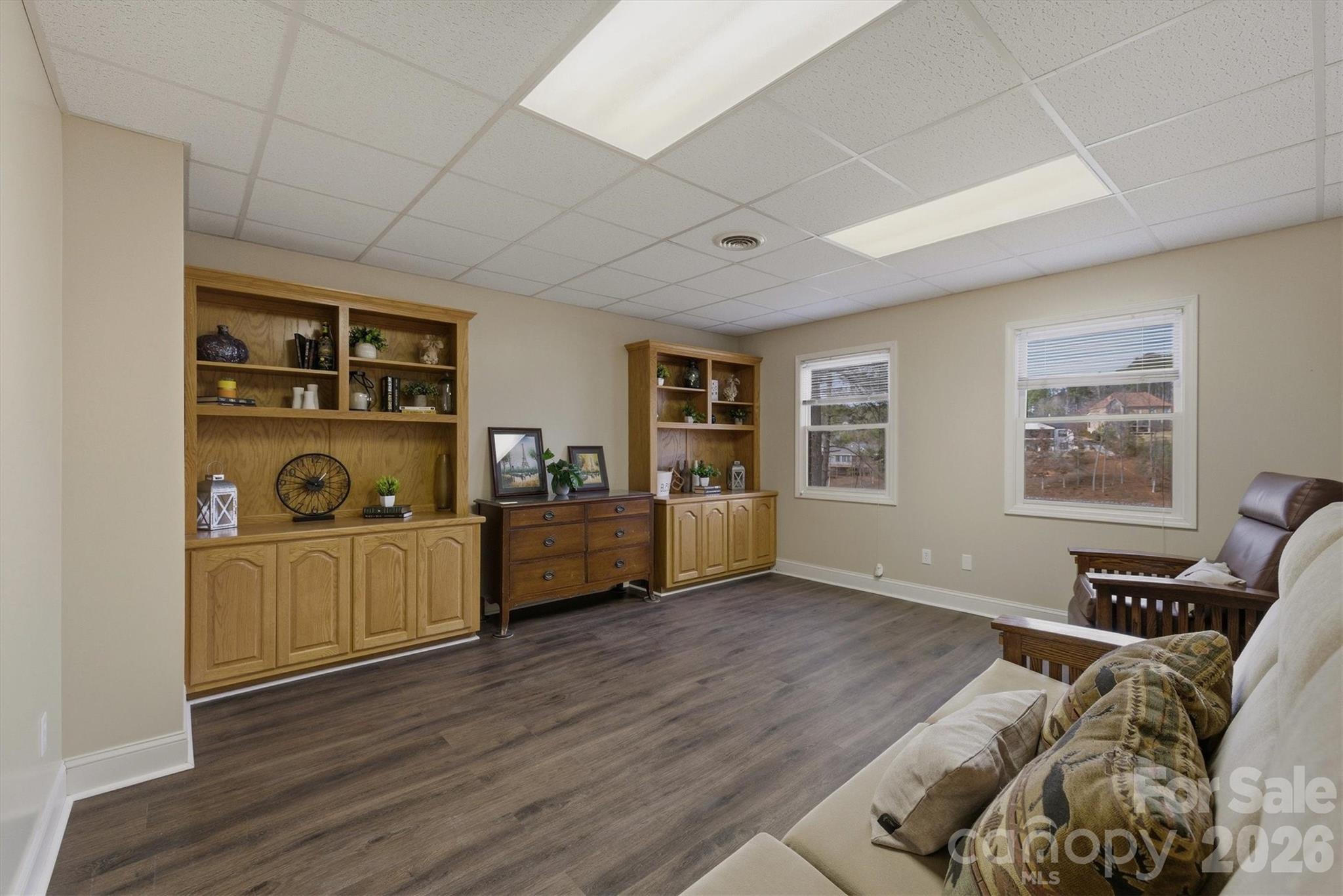 Single Family Residence at 46 Mariners Point Lane, Hickory, photo 25 of 43