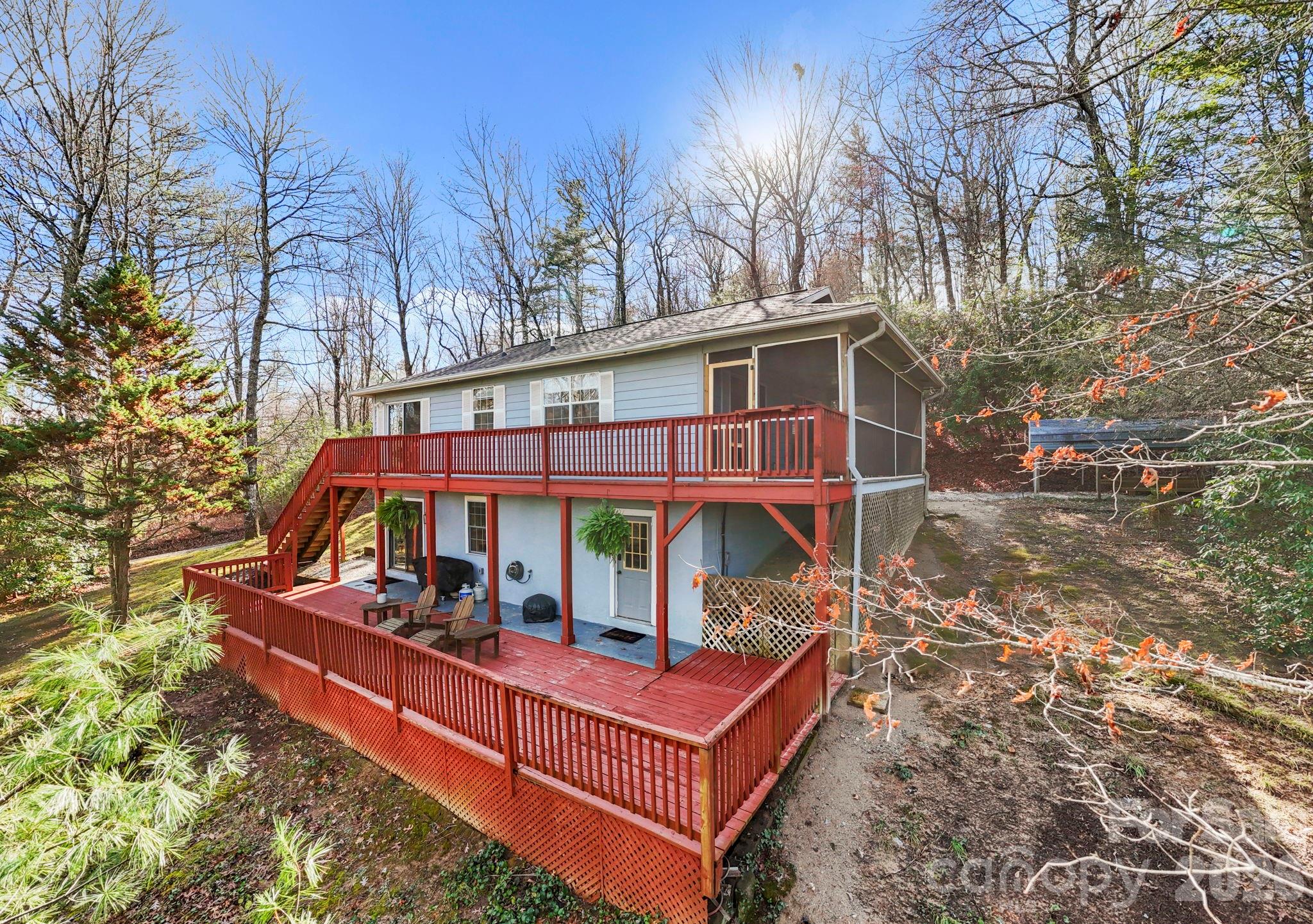 Single Family Residence at 124 Flat Creek Drive, Lake Toxaway, photo 24 of 37