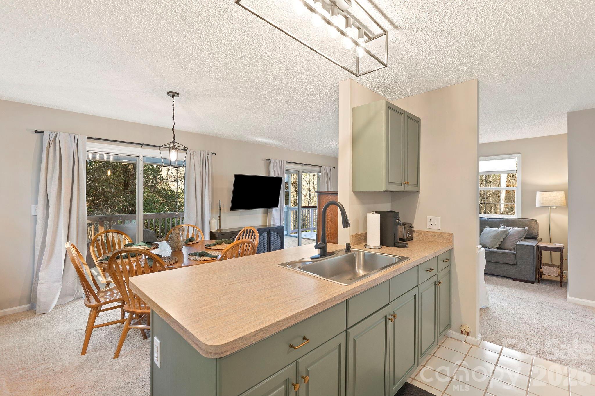 Single Family Residence at 124 Flat Creek Drive, Lake Toxaway, photo 30 of 37