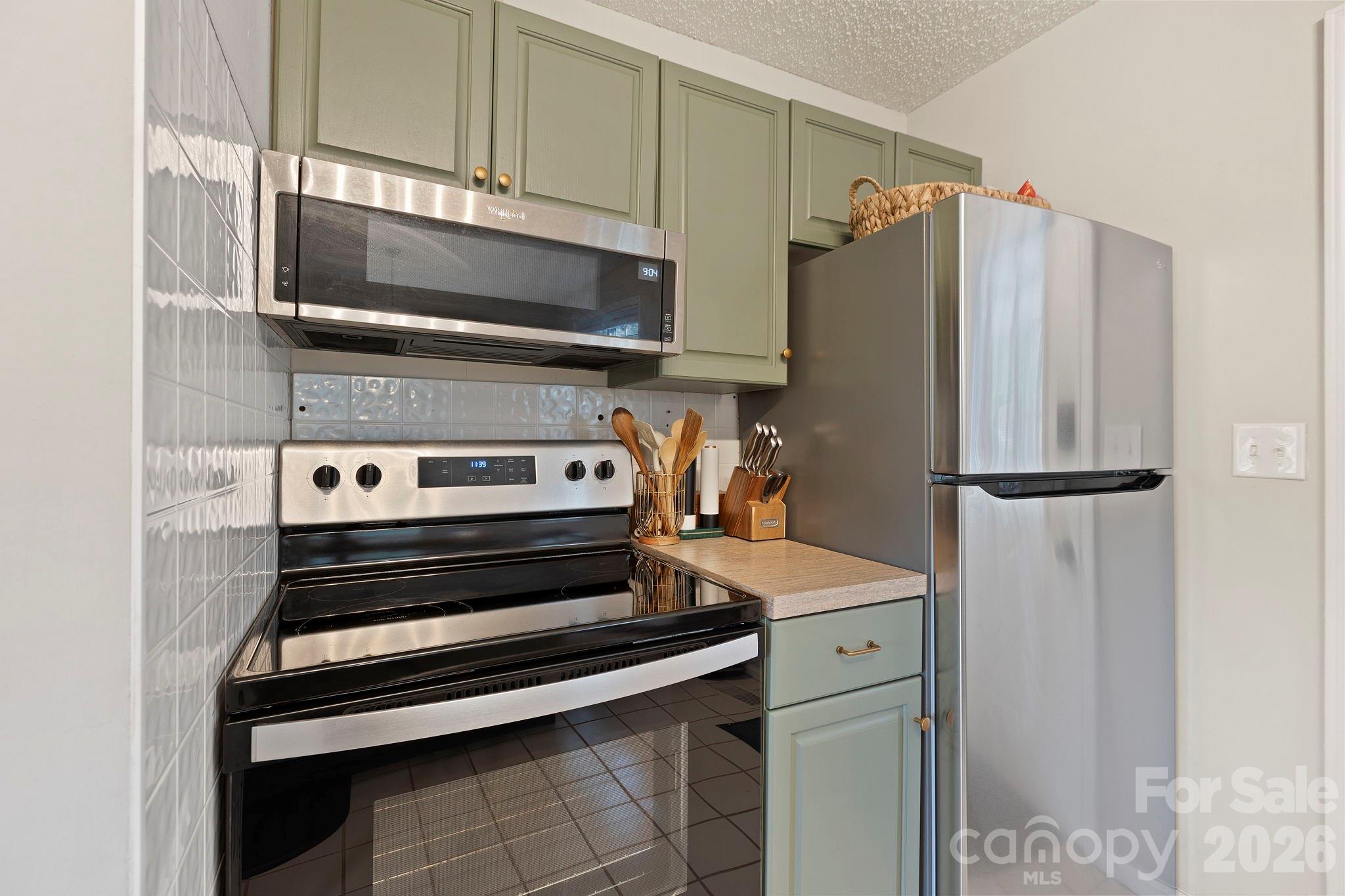 Single Family Residence at 124 Flat Creek Drive, Lake Toxaway, photo 11 of 37