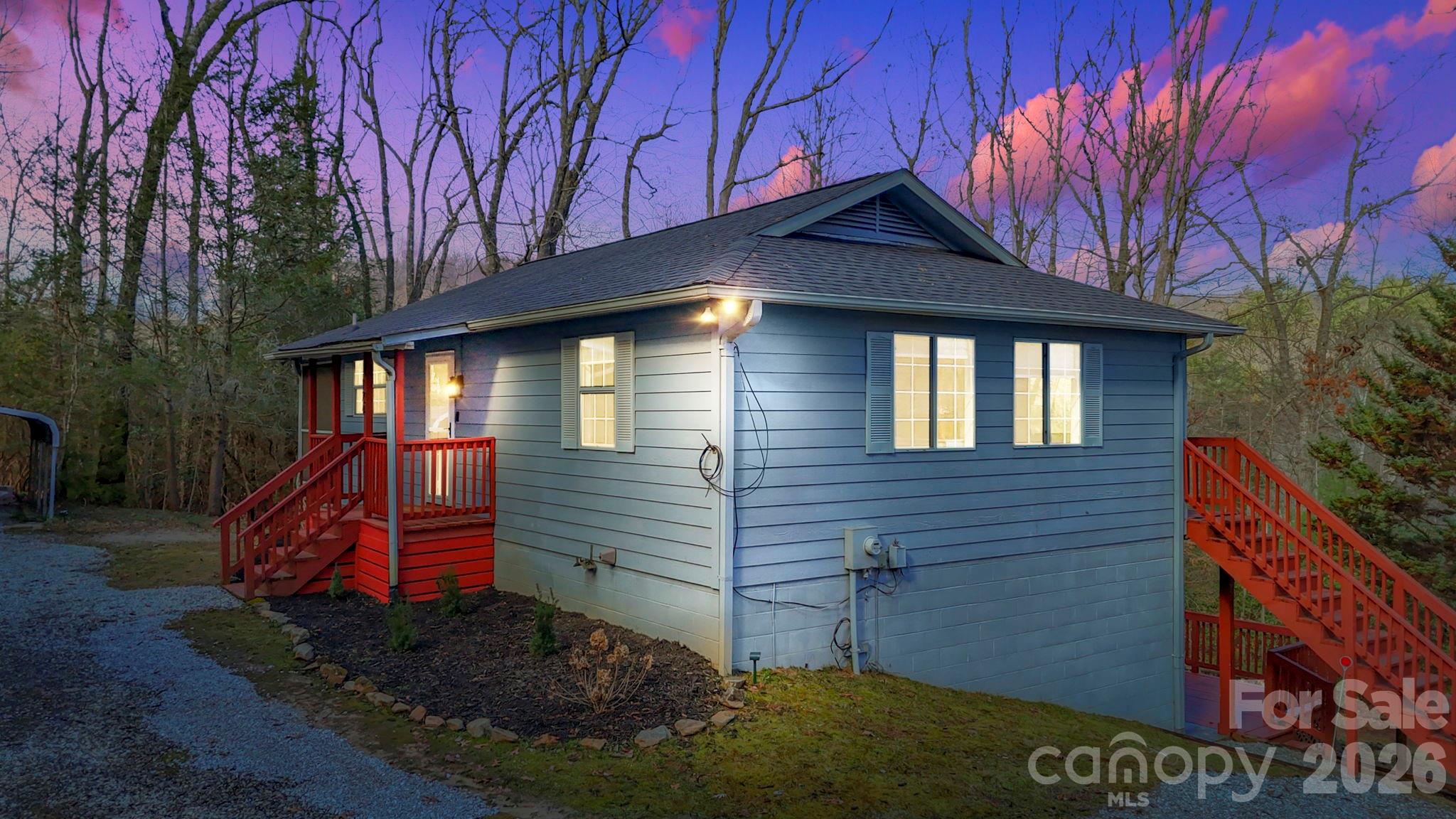 Single Family Residence at 124 Flat Creek Drive, Lake Toxaway, photo 29 of 37