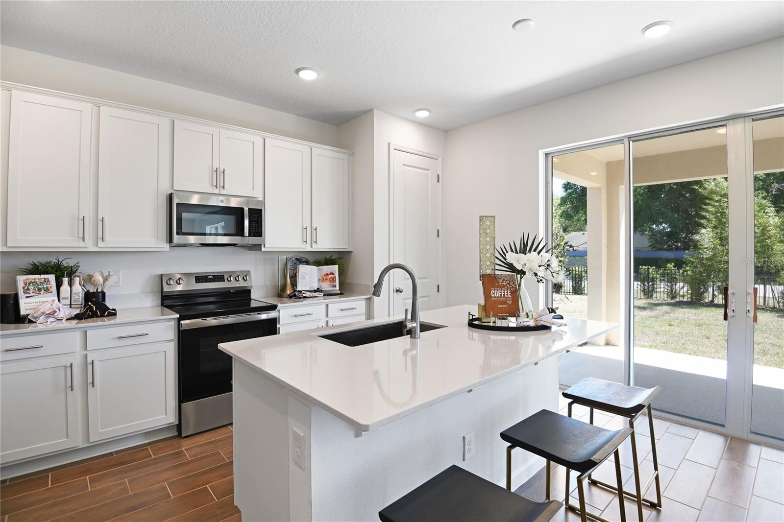 Single Family Residence at 14530 BANKS CT, PARRISH, photo 8 of 24