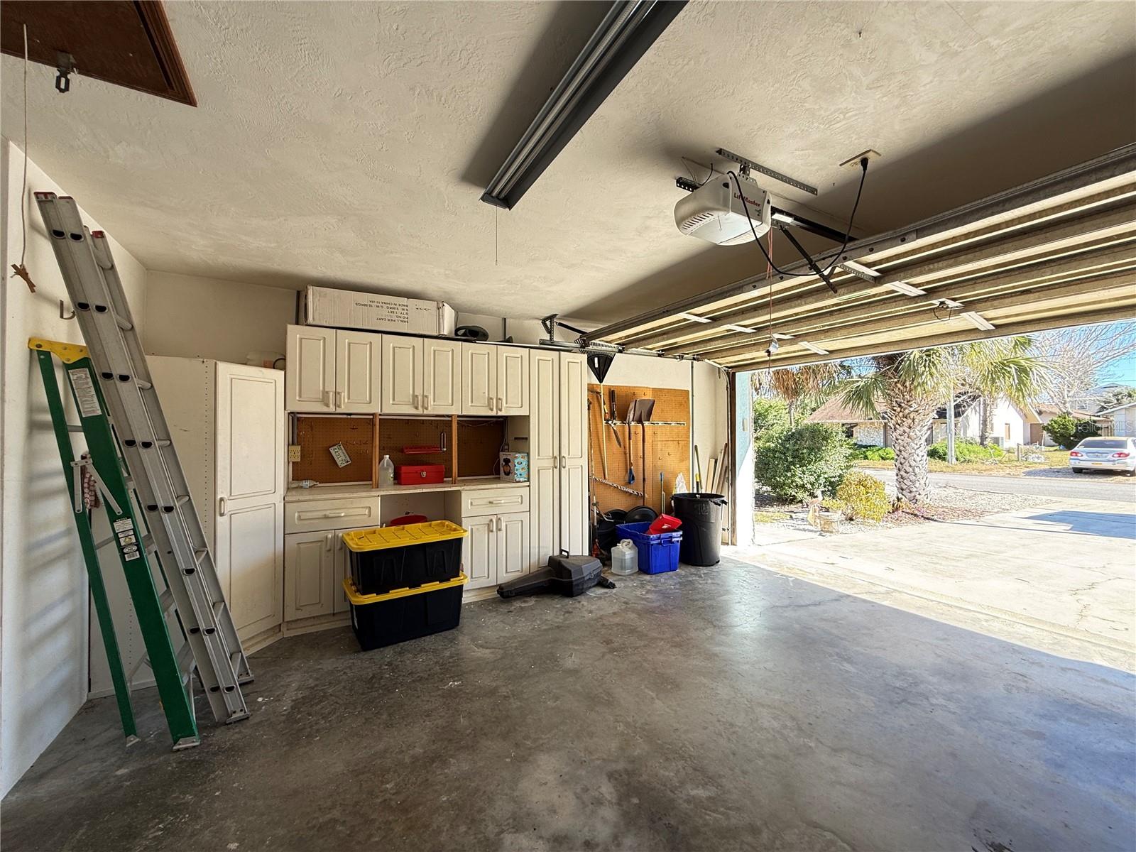 Single Family Residence at 828 E 23RD AVE, NEW SMYRNA BEACH, photo 23 of 30