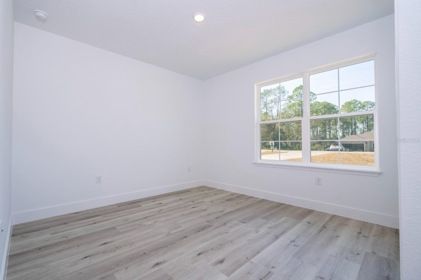 Single Family Residence at 1129 EDINBURGH ST, NORTH PORT, photo 26 of 45