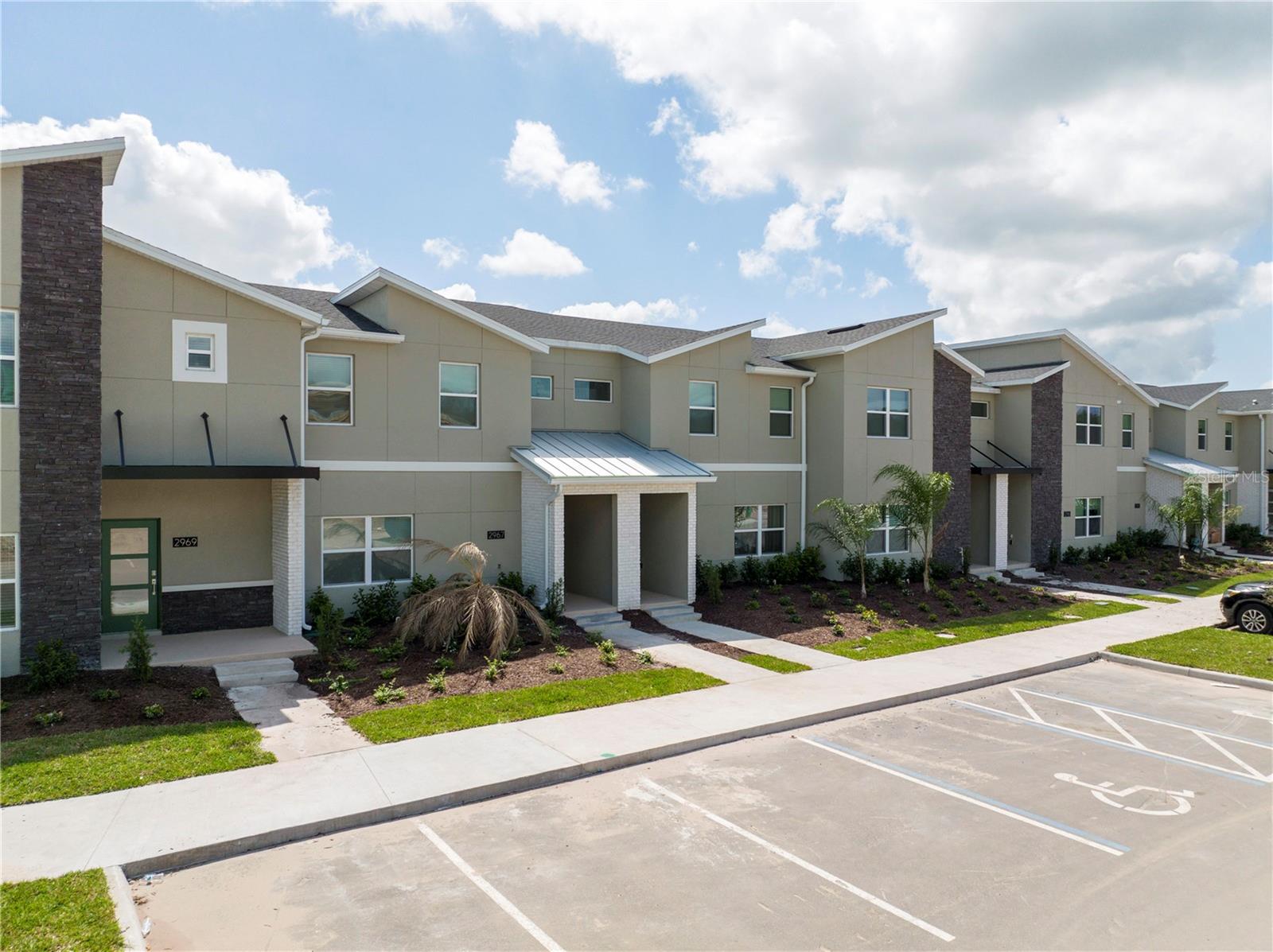 Townhouse at 2967 PENELOPE LOOP, KISSIMMEE, photo 2 of 58