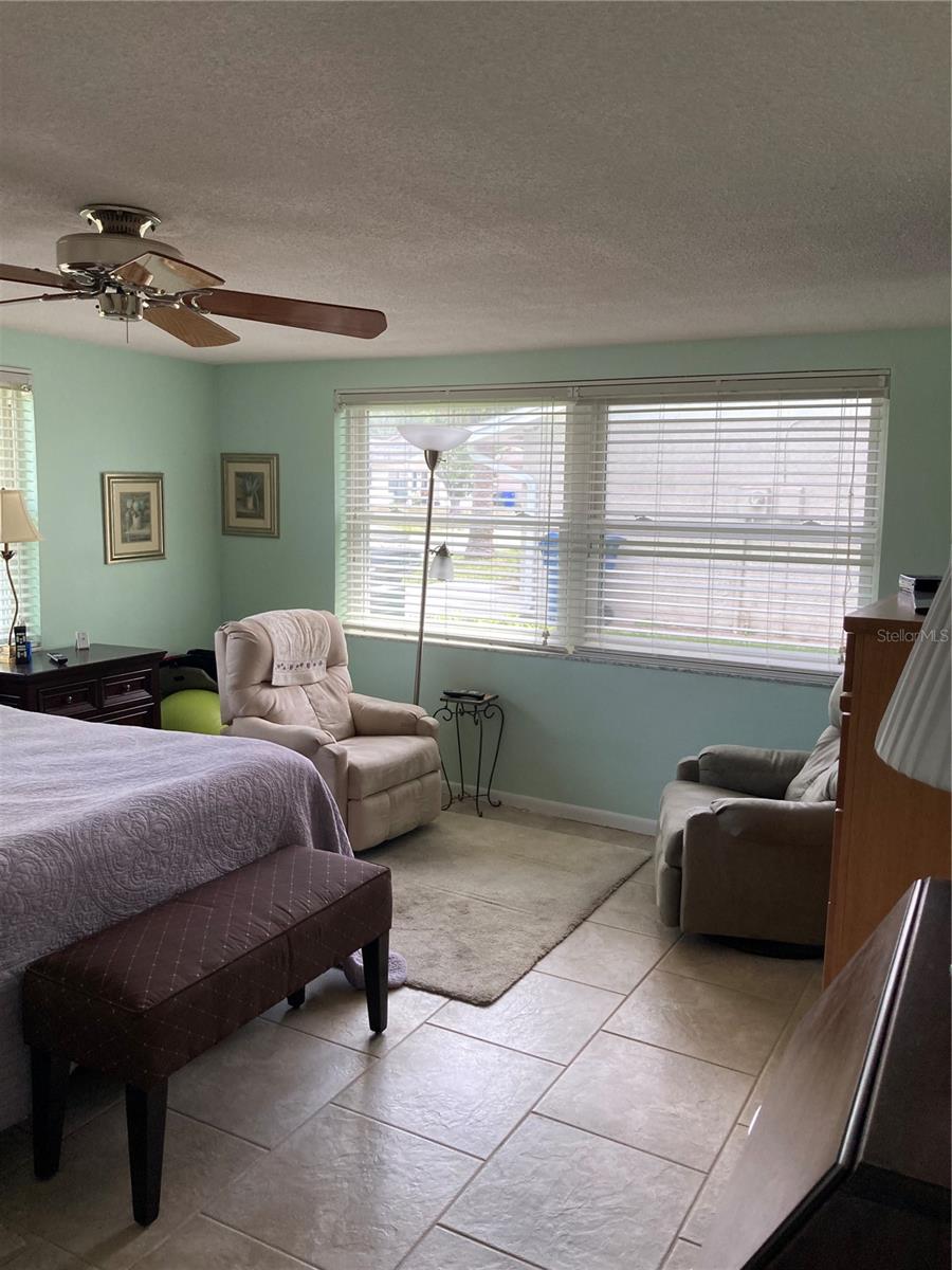 Single Family Residence at 7628 VALLEY CT, NEW PORT RICHEY, photo 16 of 34