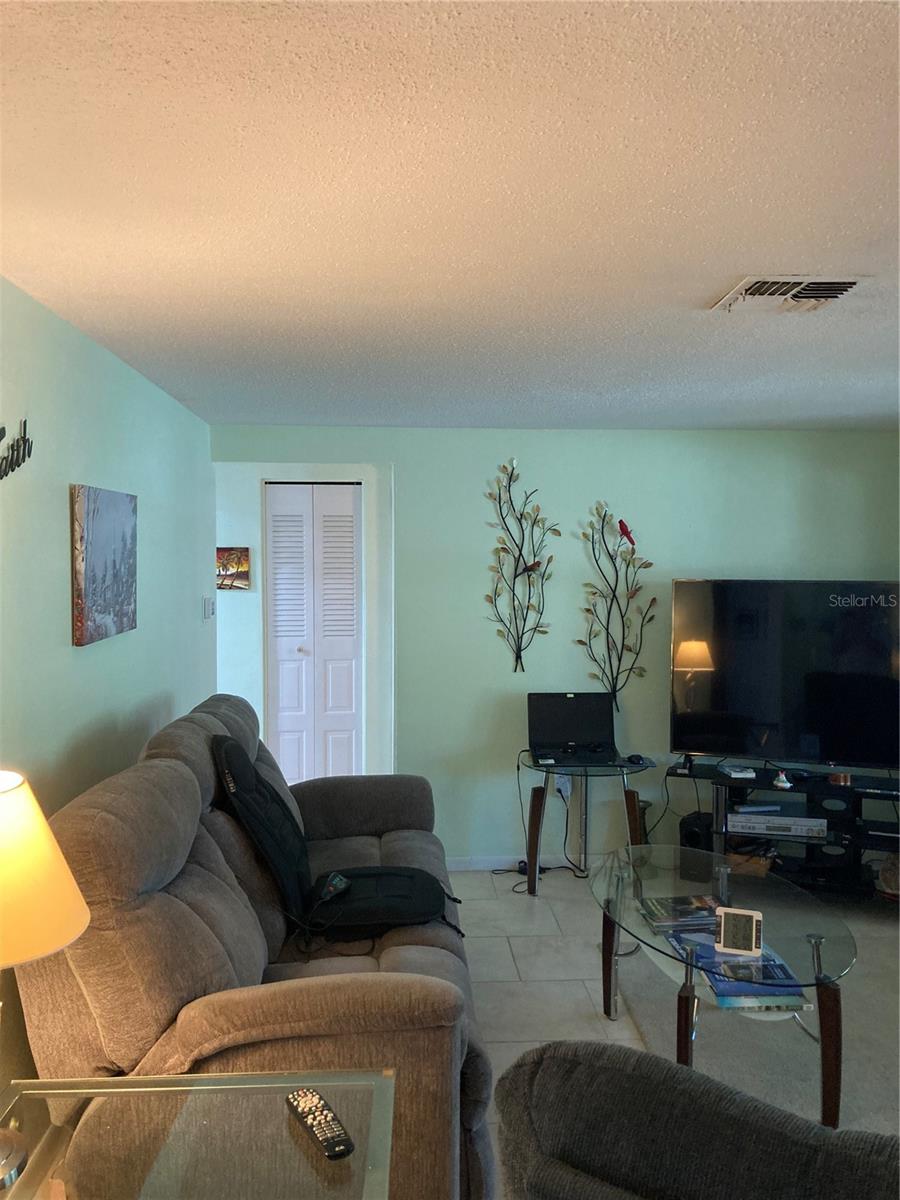 Single Family Residence at 7628 VALLEY CT, NEW PORT RICHEY, photo 28 of 34