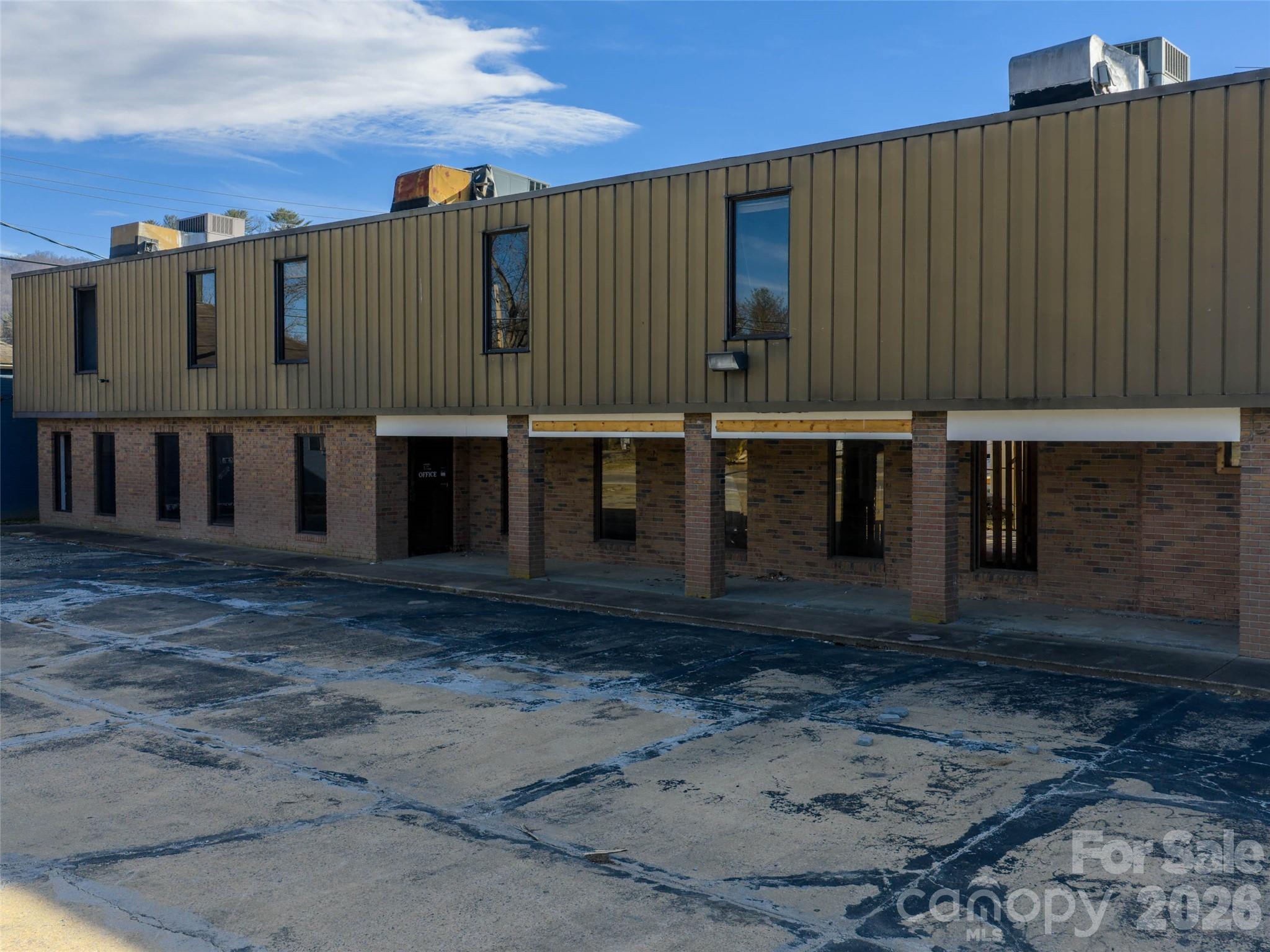Office at 3264 Broad Street, Clyde, photo 7 of 32