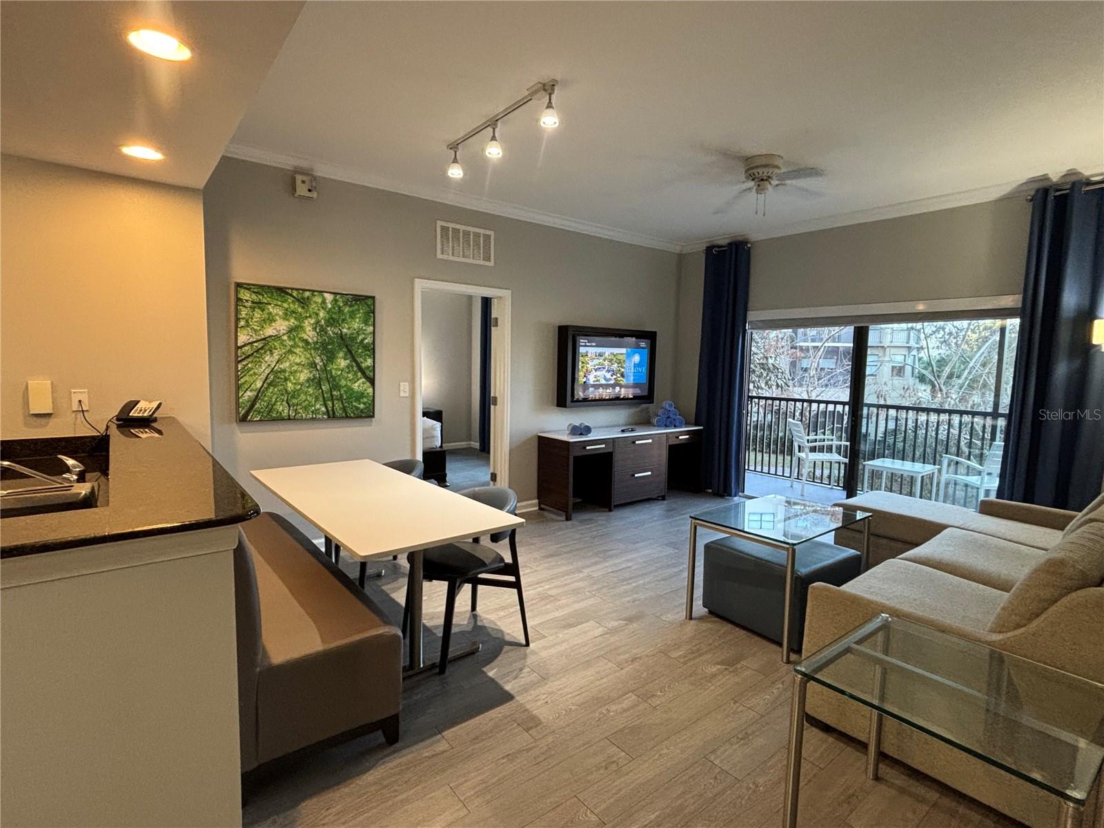 Condo - Hotel at 14501 GROVE RESORT AVE #1224, WINTER GARDEN, photo 12 of 39